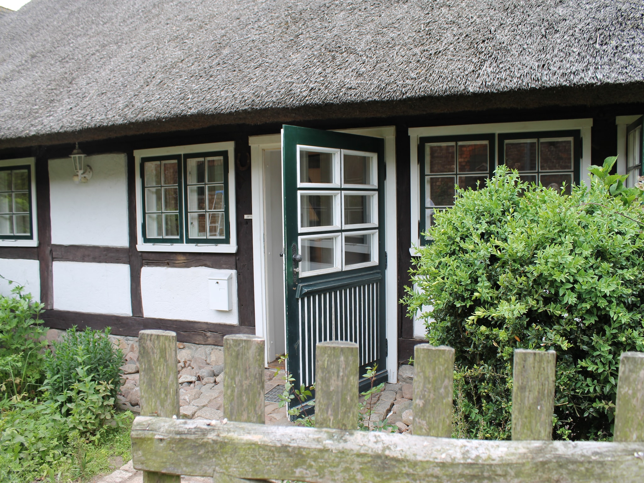 Ferienwohnung Reetdach 4 Linden