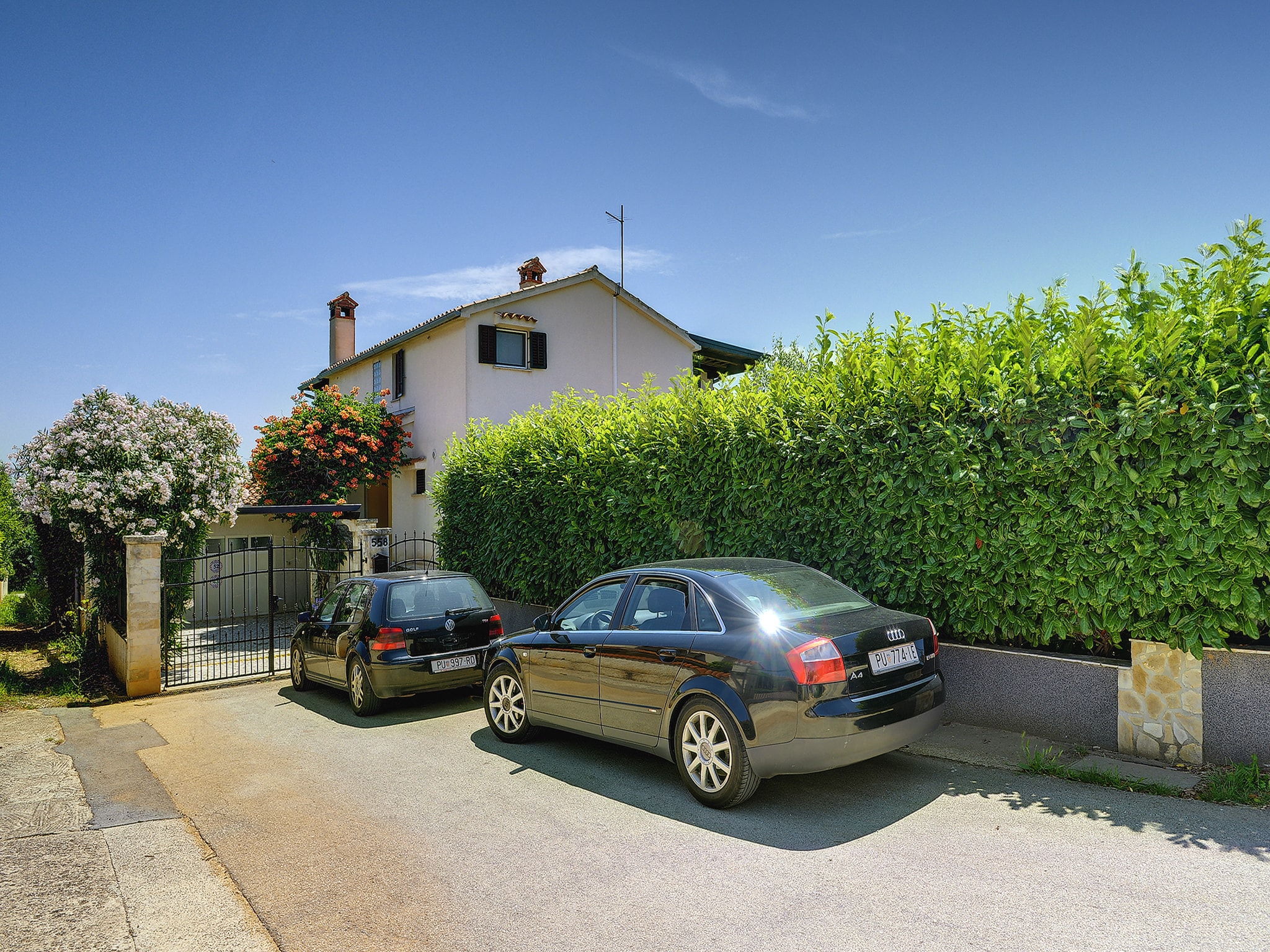   Villa Golf House