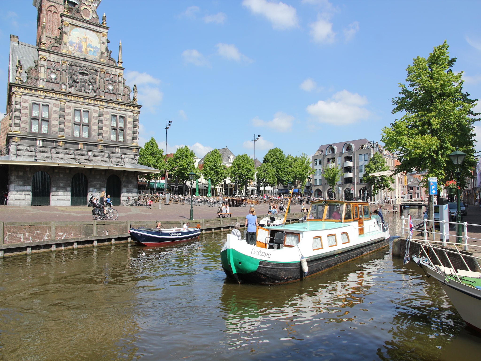   Alkmaar aan het water
