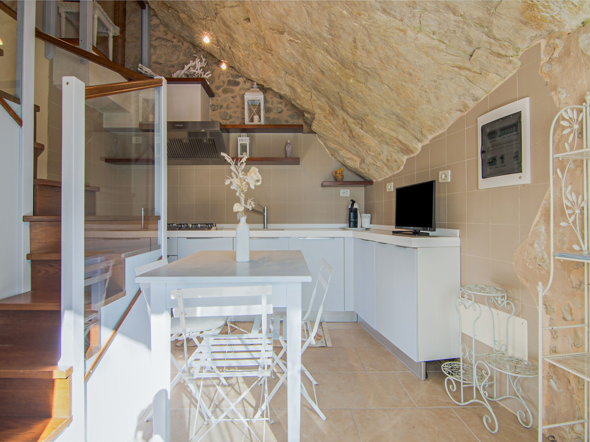   La Grotta