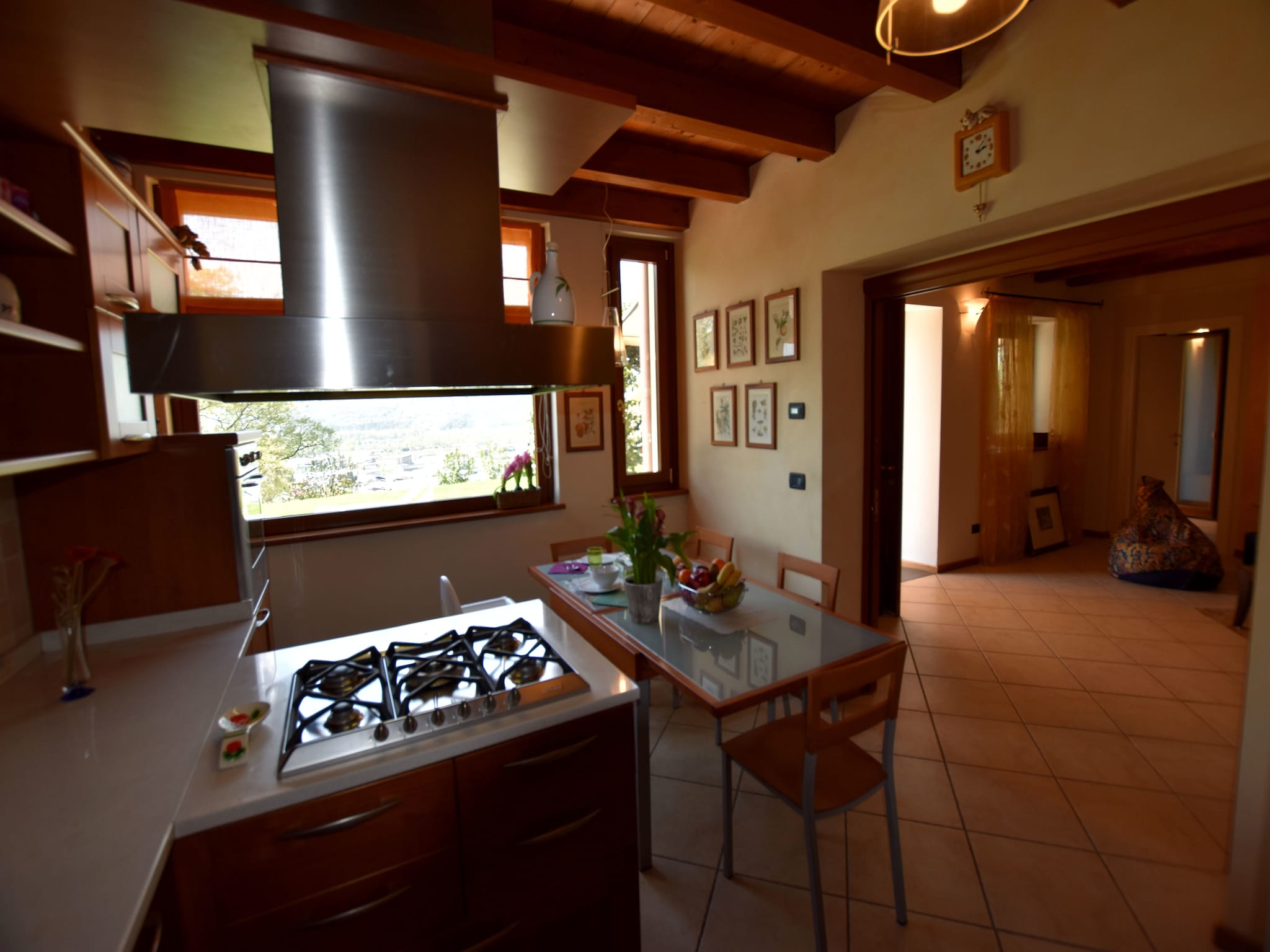 Apartment Dosso della Regina 6