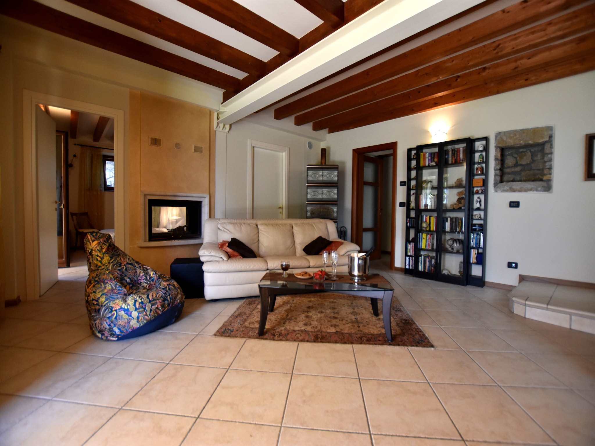 Apartment Dosso della Regina 6
