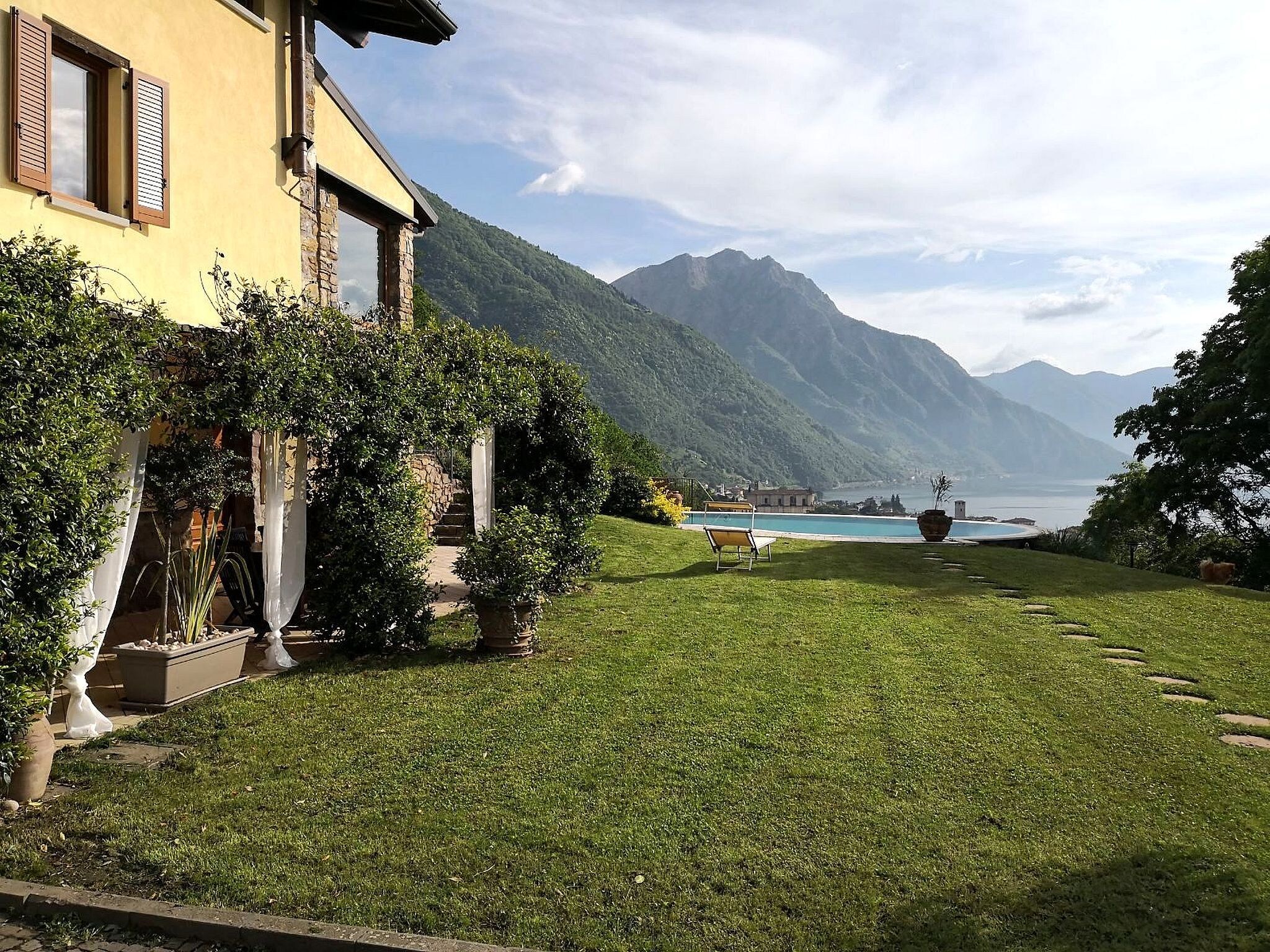 Apartment Dosso della Regina 6