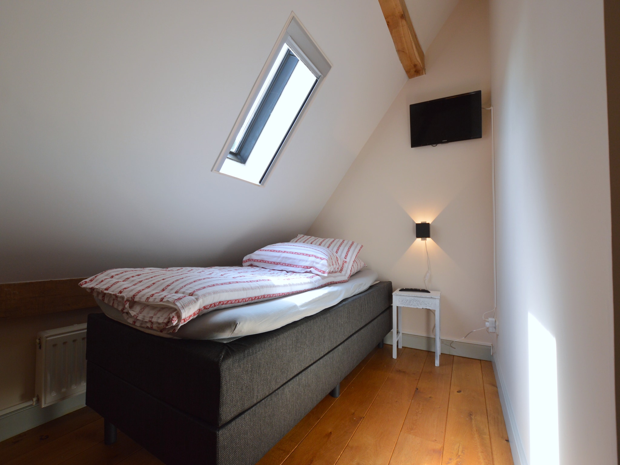   Hoeve A Gen Water- Donderblumke