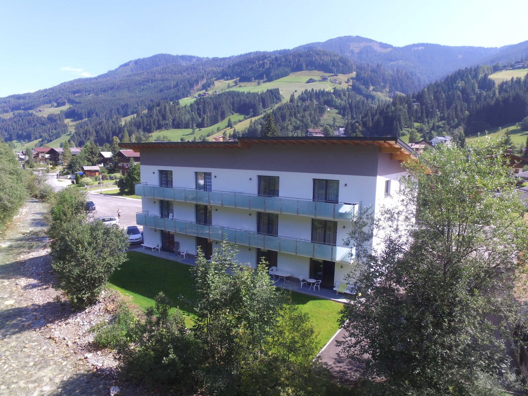 Ferienwohnung Alpine Lodge 1