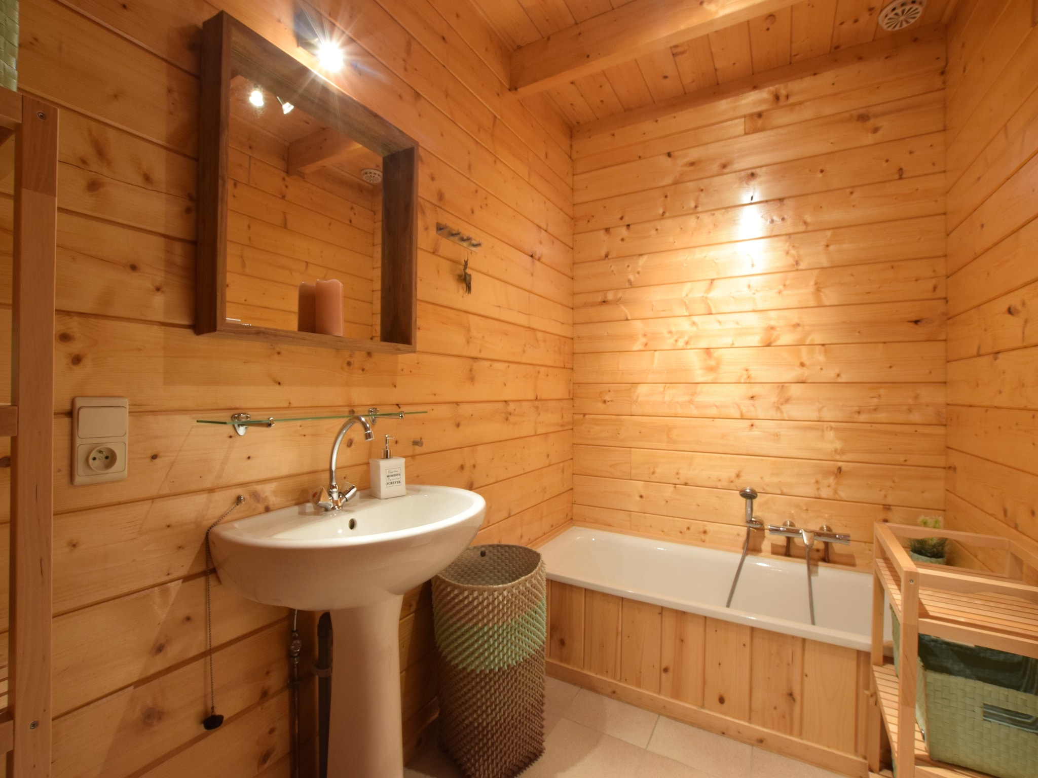 Vakantiehuis Happy Wood Chalet