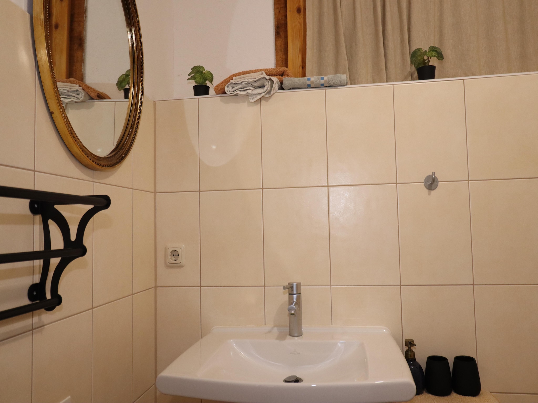 Apartment Die Besondere Ferienwohnung Bibliothek