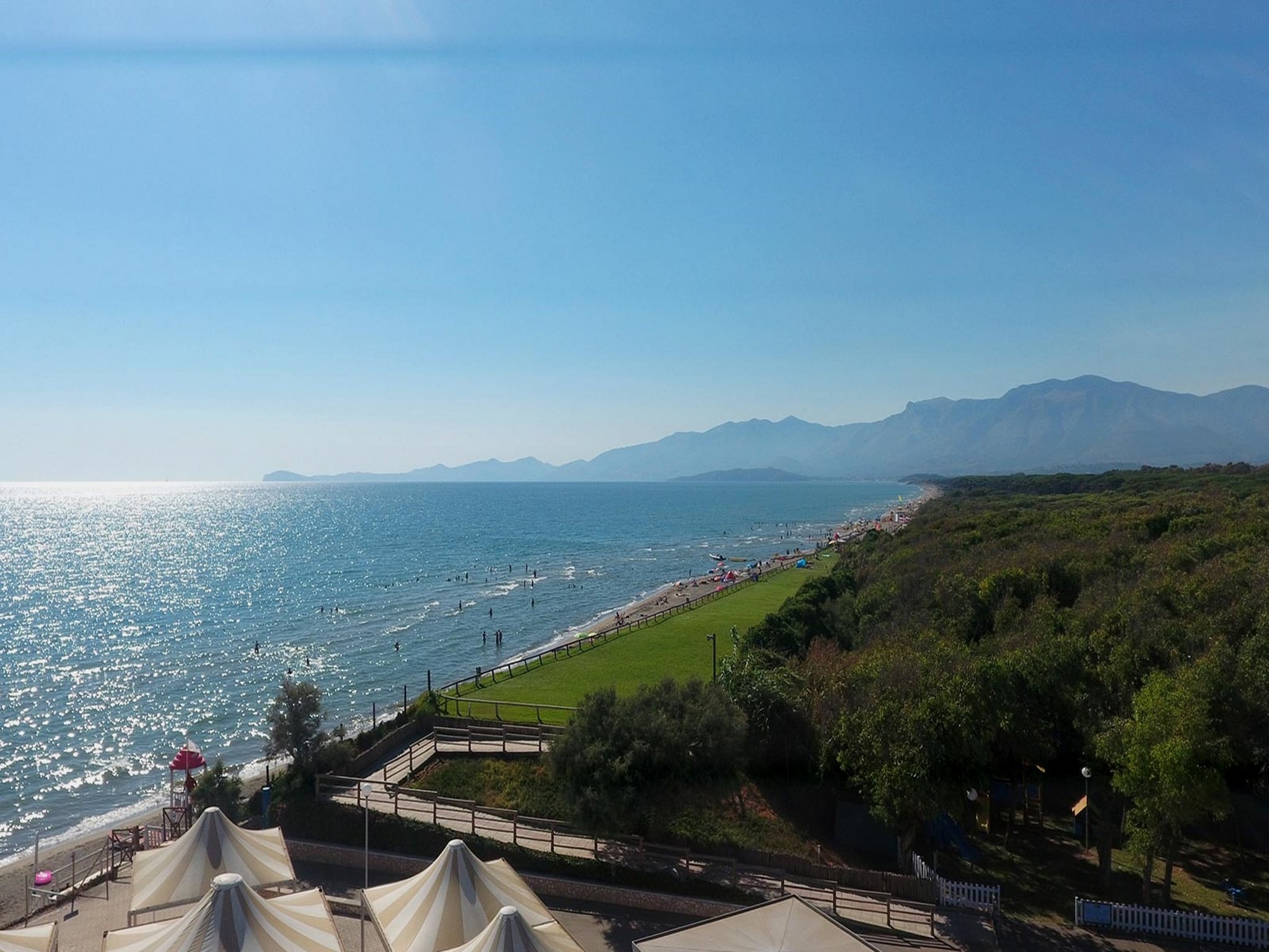 Vacation home Baia Domizia Villaggio Camping E4
