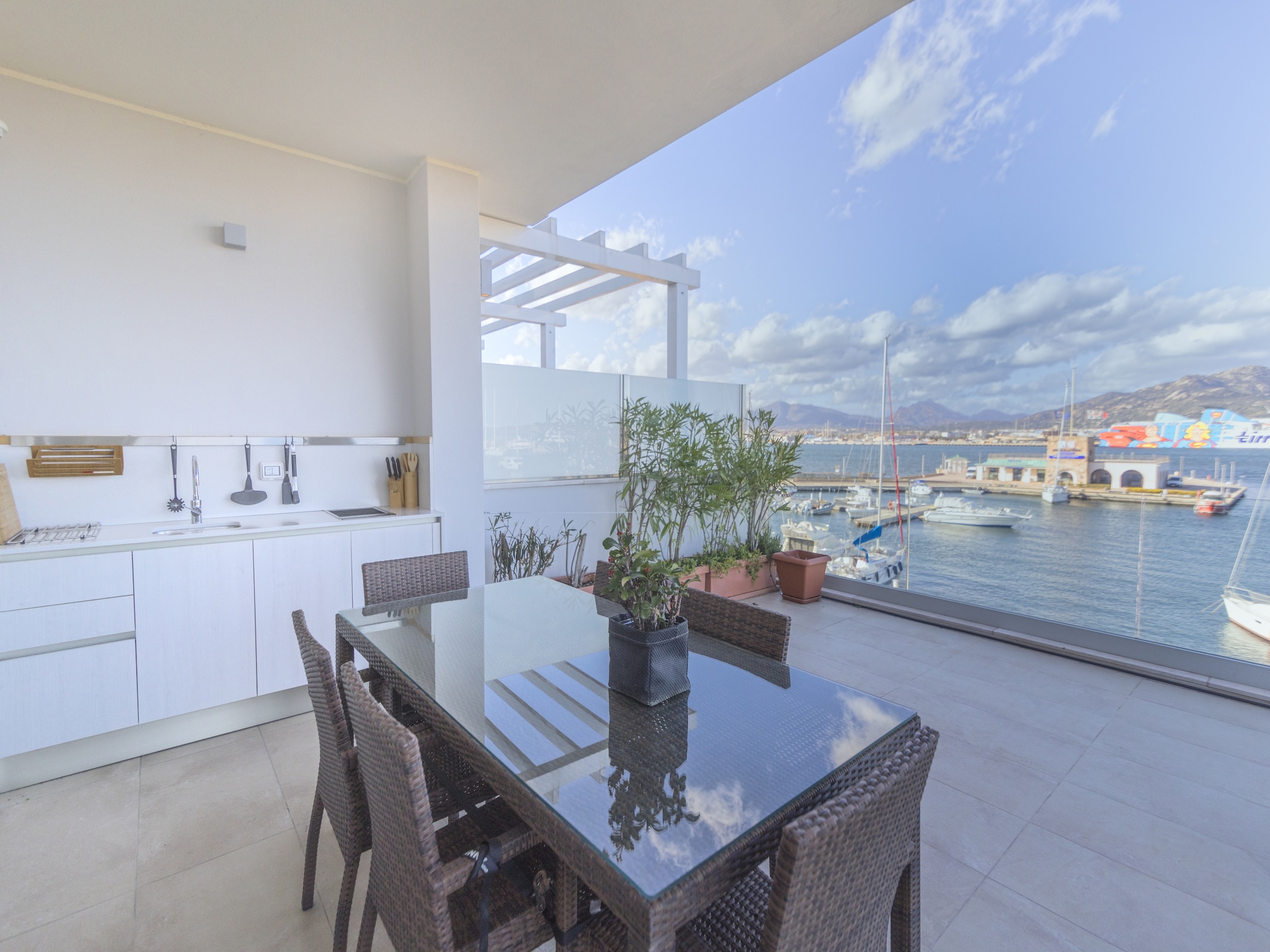 Apartment On the Waterfront