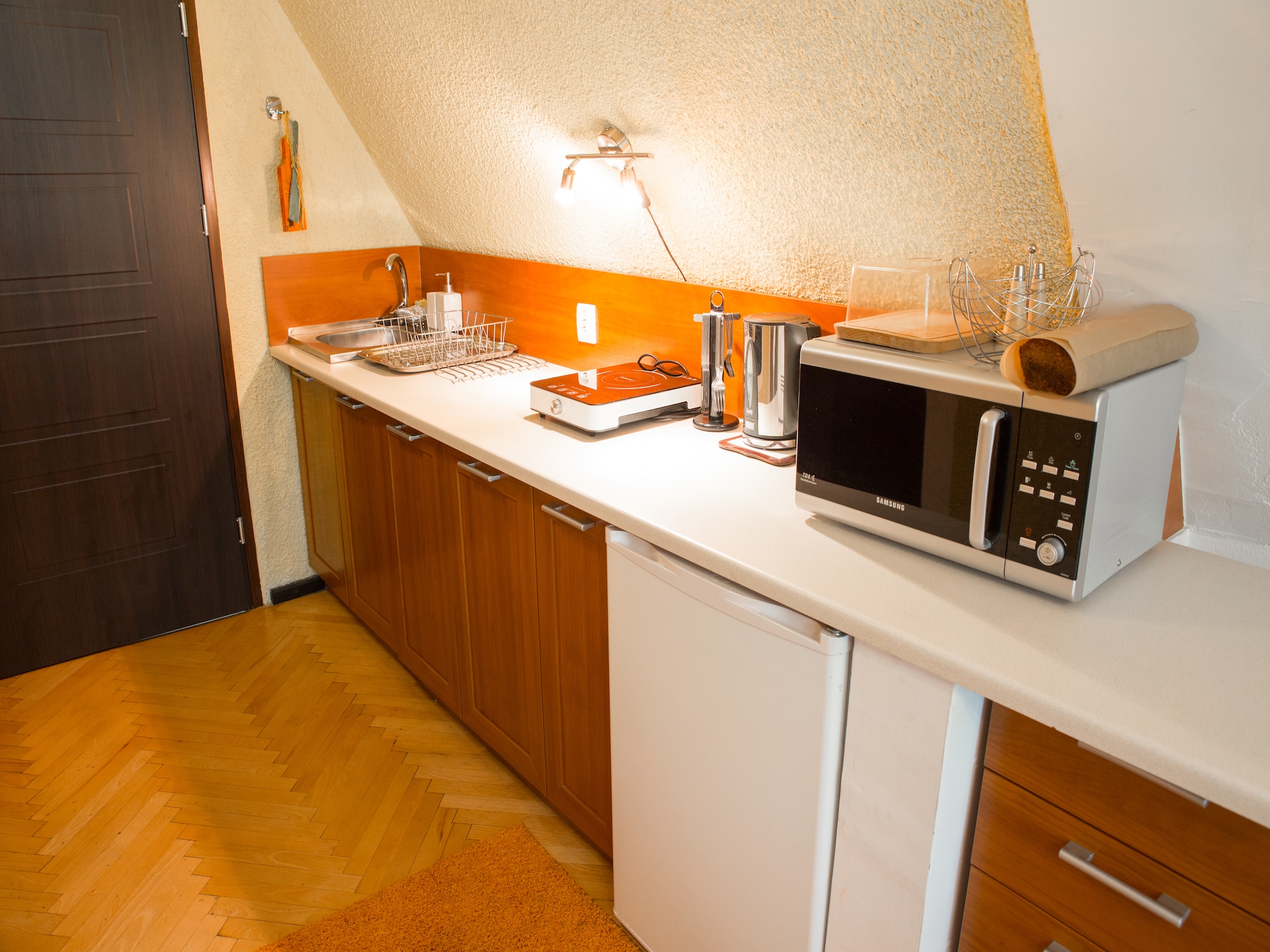 Lomahuoneisto Apartment in a house in the countryside