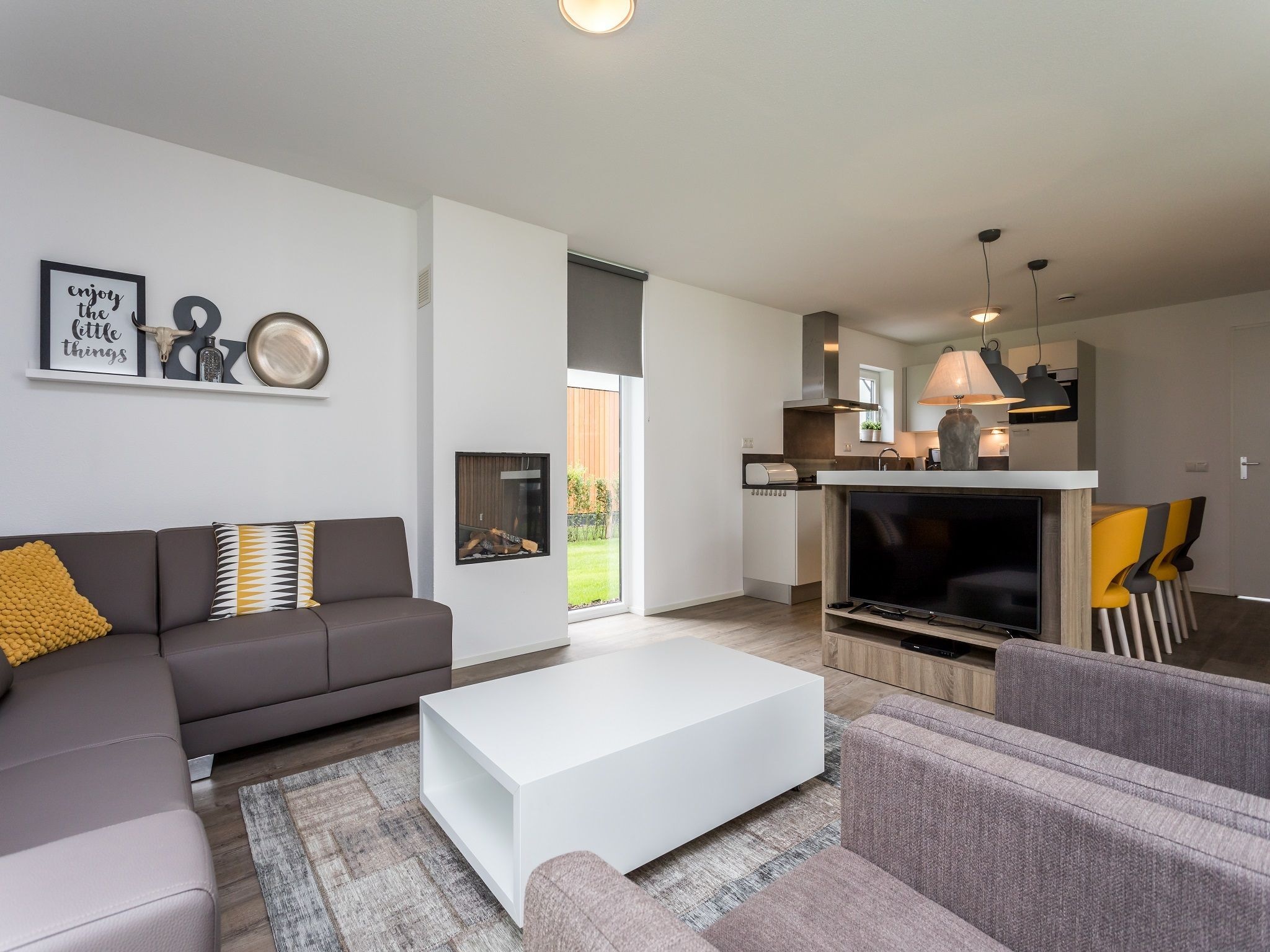 Holiday home Buitenhof De Leistert 26