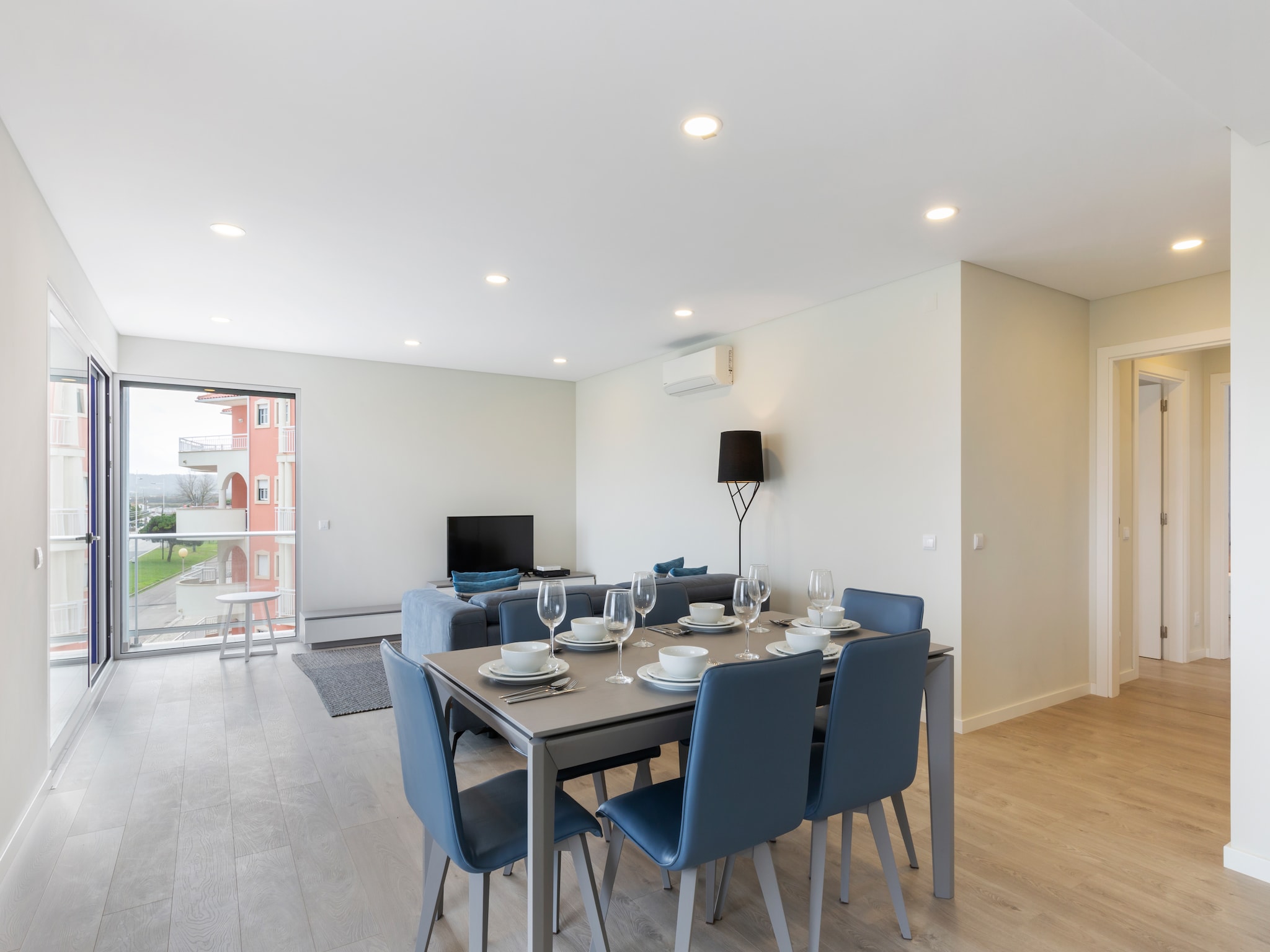 Apartment Apartment EM
