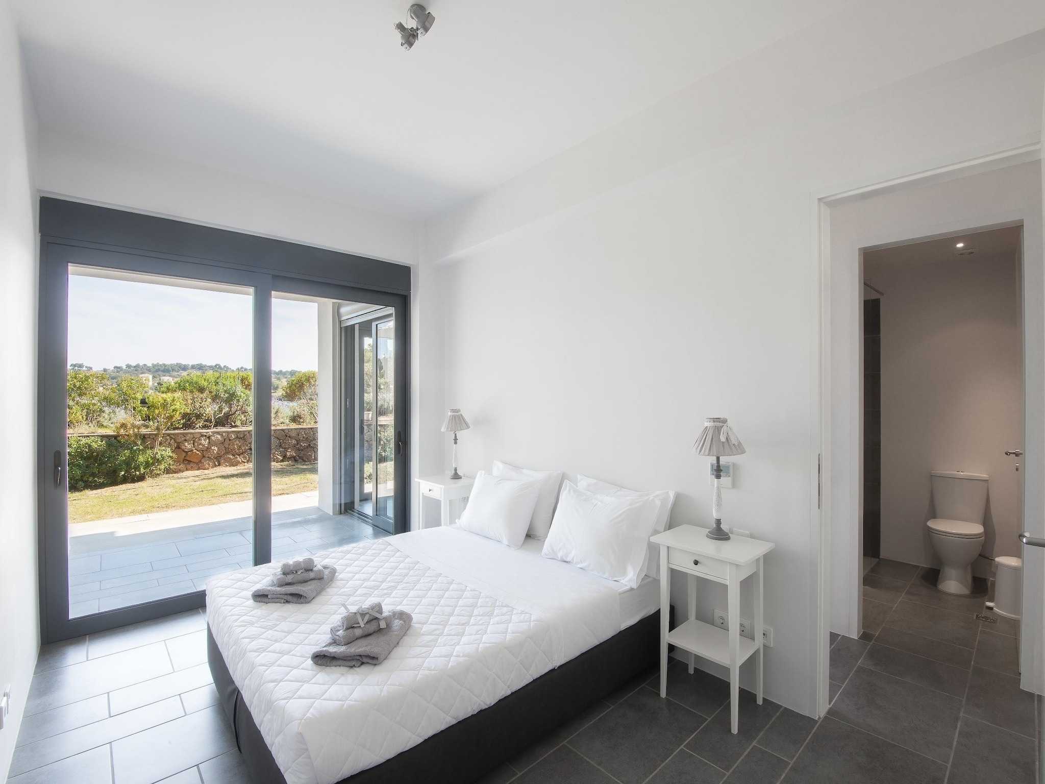   Sea View  Maisonette