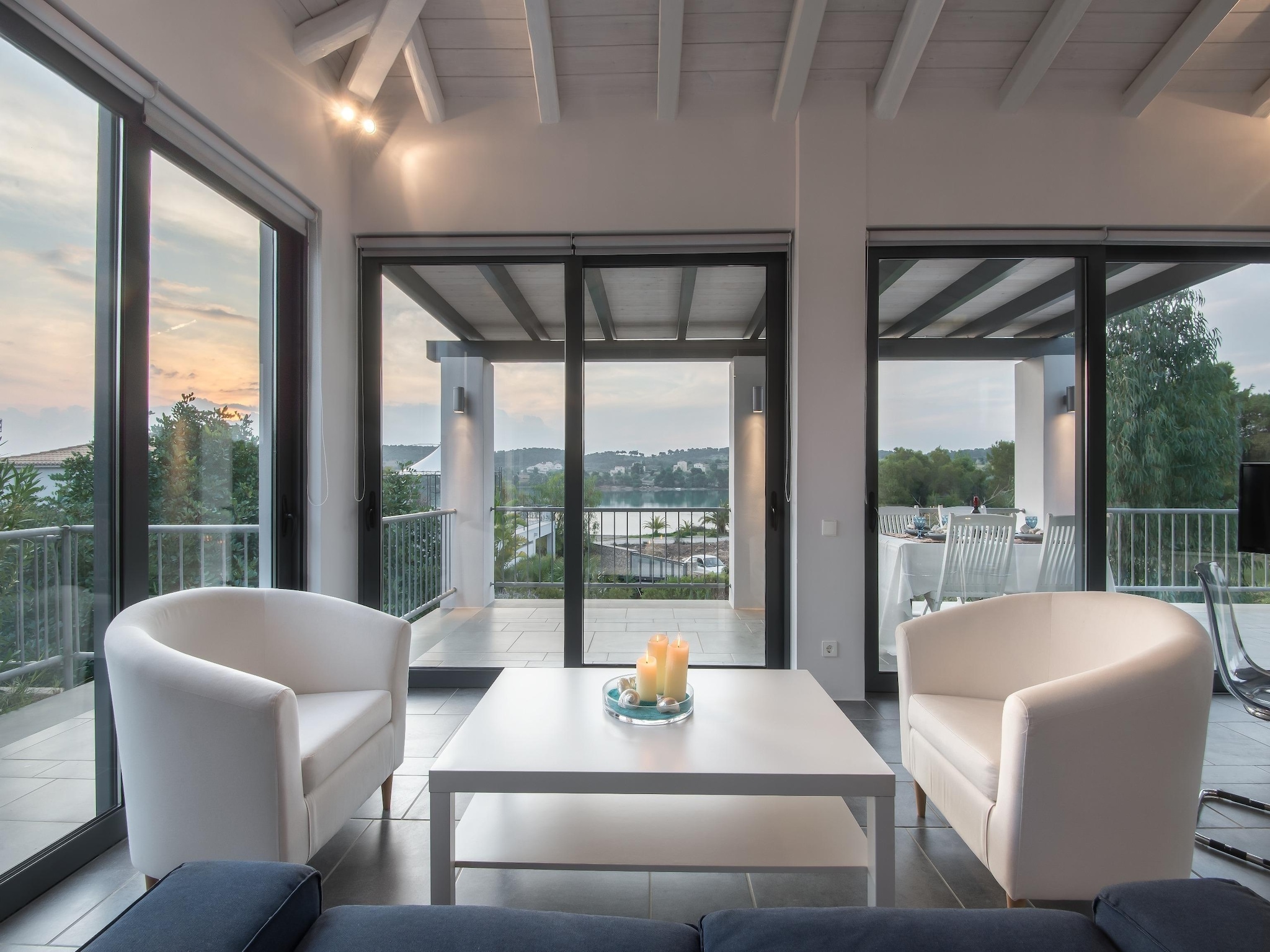   Sea View  Maisonette