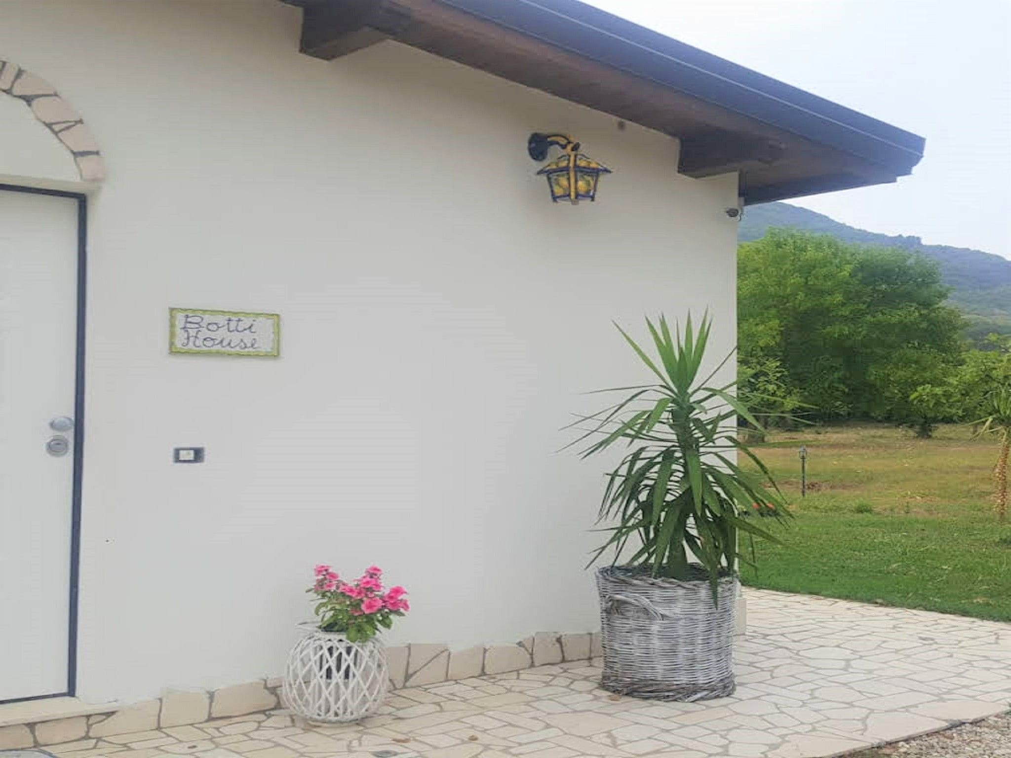 Holiday home Botti House
