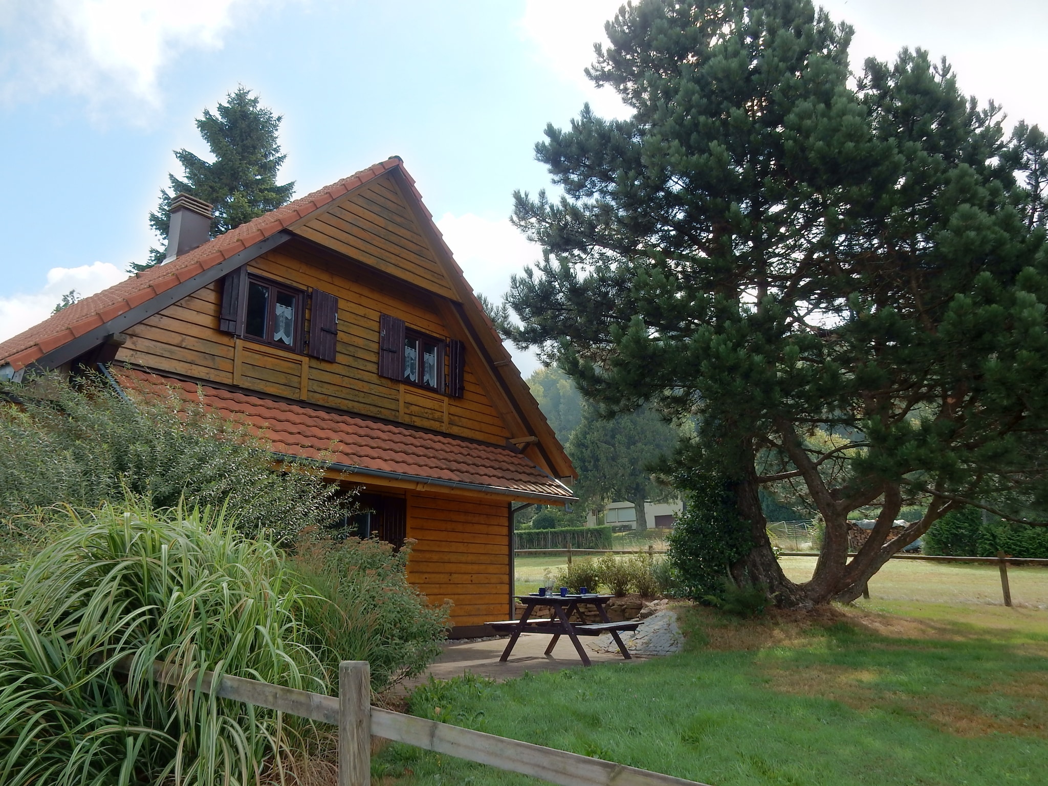 Ferienhaus Chalet - LA HOUBE