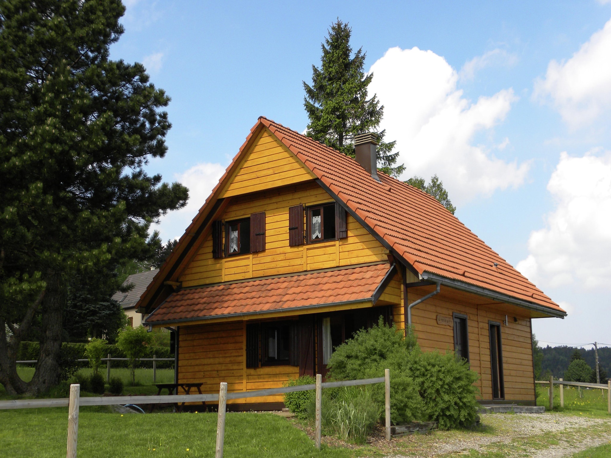 Ferienhaus Chalet - LA HOUBE