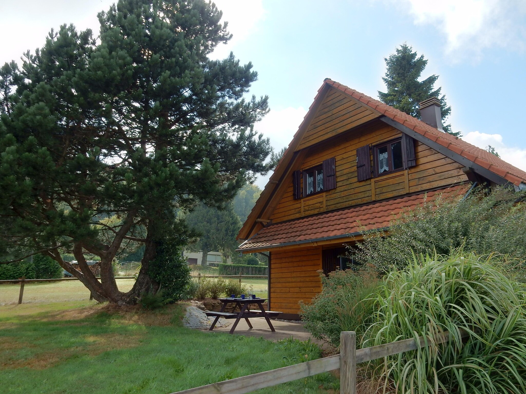 Ferienhaus Chalet - LA HOUBE