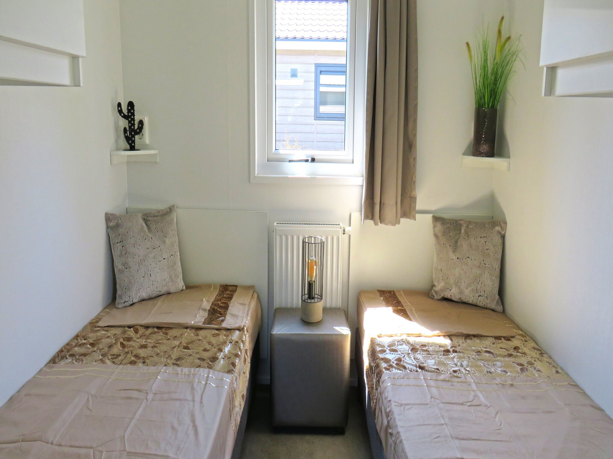 Holiday home Resort Zilverstrand 9