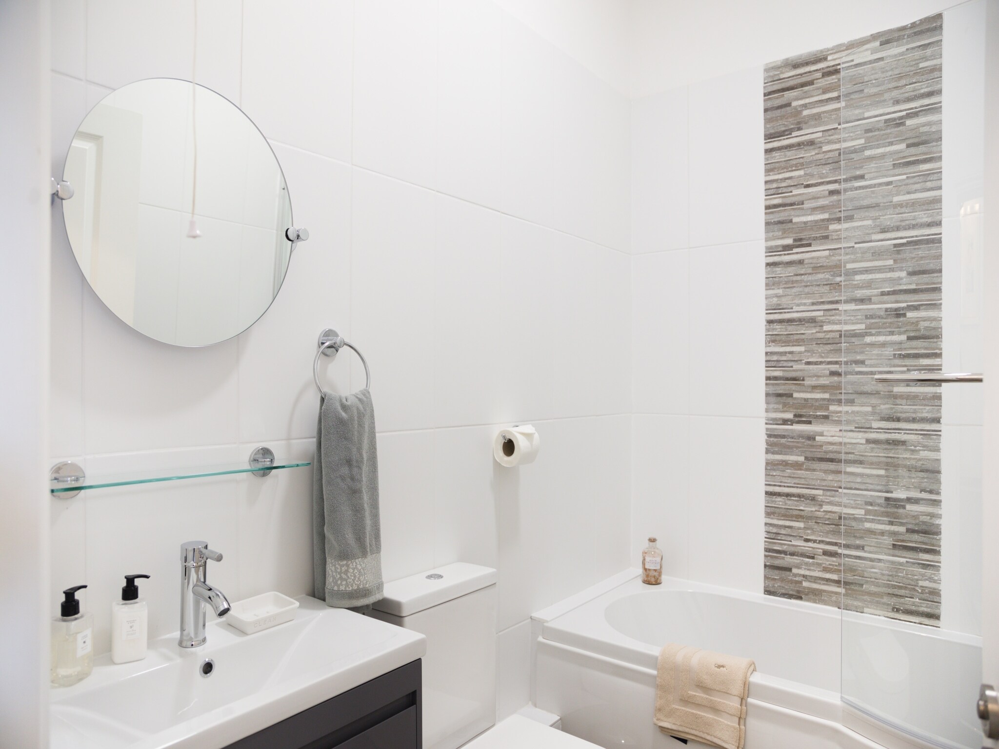 Ferienwohnung Golden Swan House