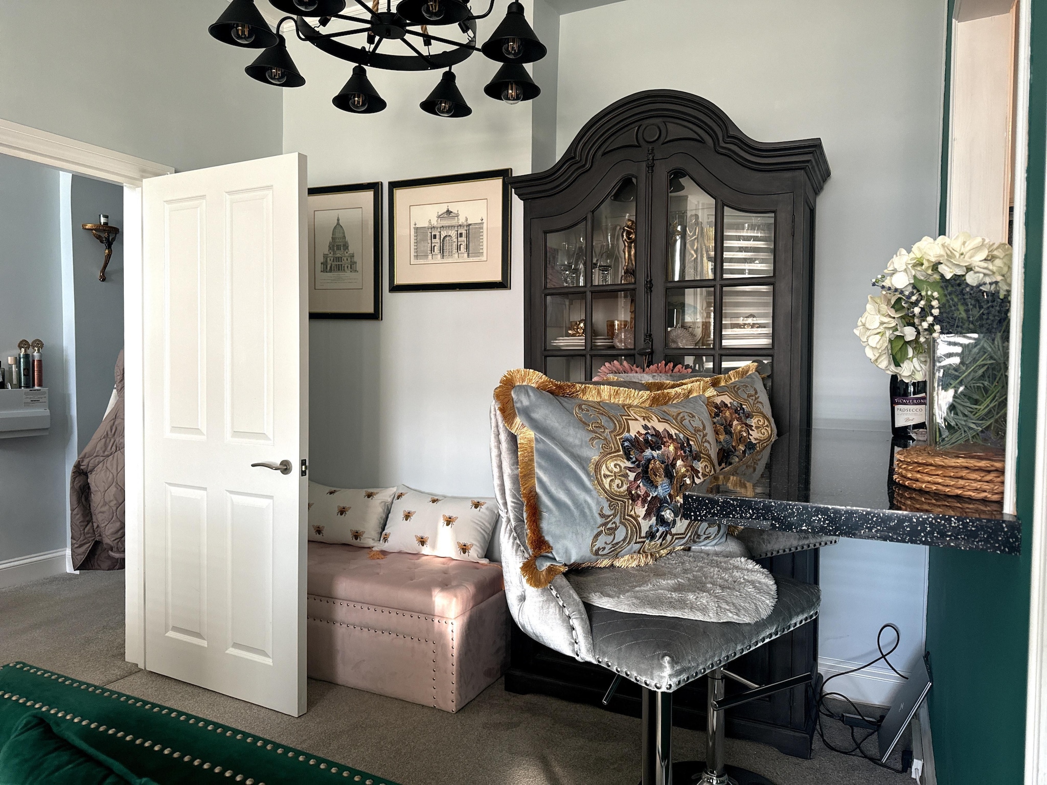 Ferienwohnung Golden Swan House