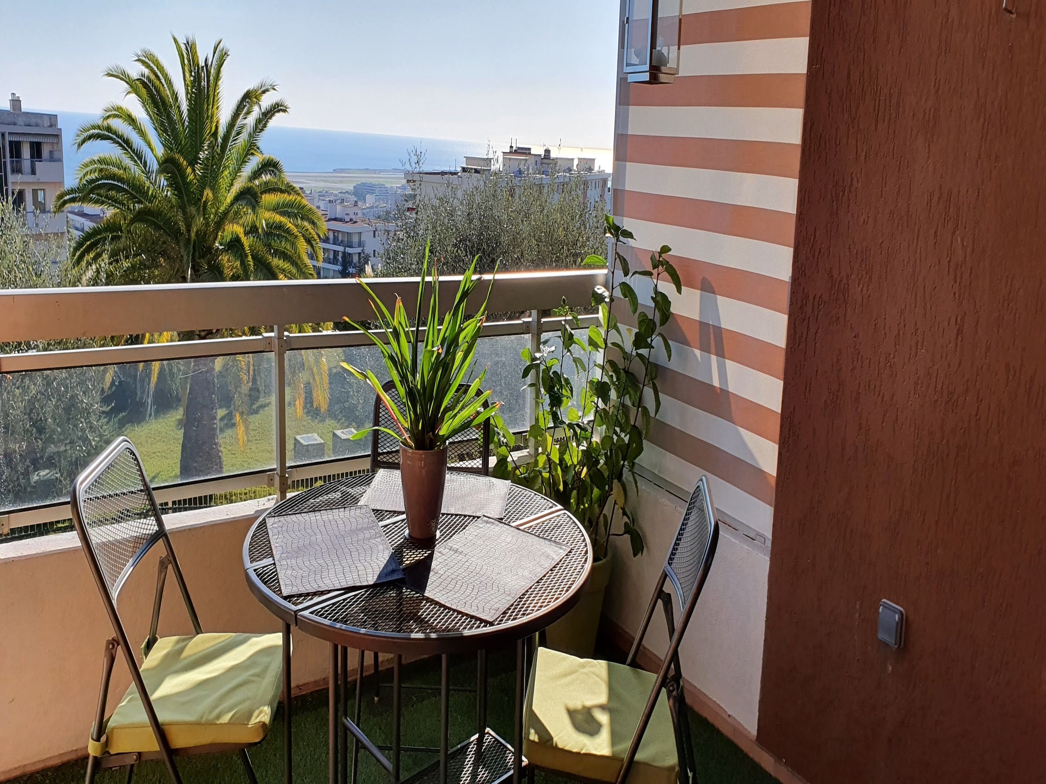 Ferienhaus Appartement standing avec terrasse et vue mer &#22