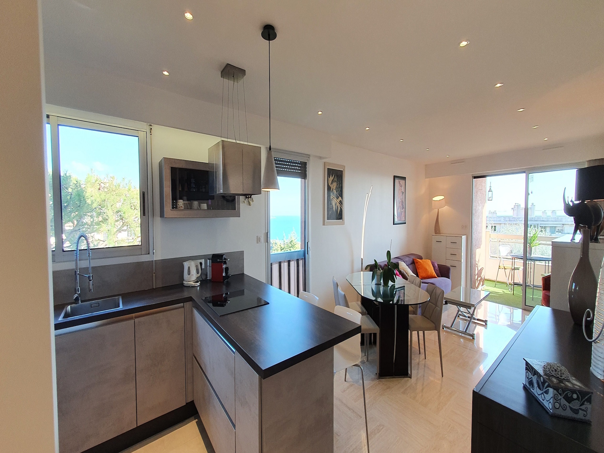 Ferienhaus Appartement standing avec terrasse et vue mer &#22