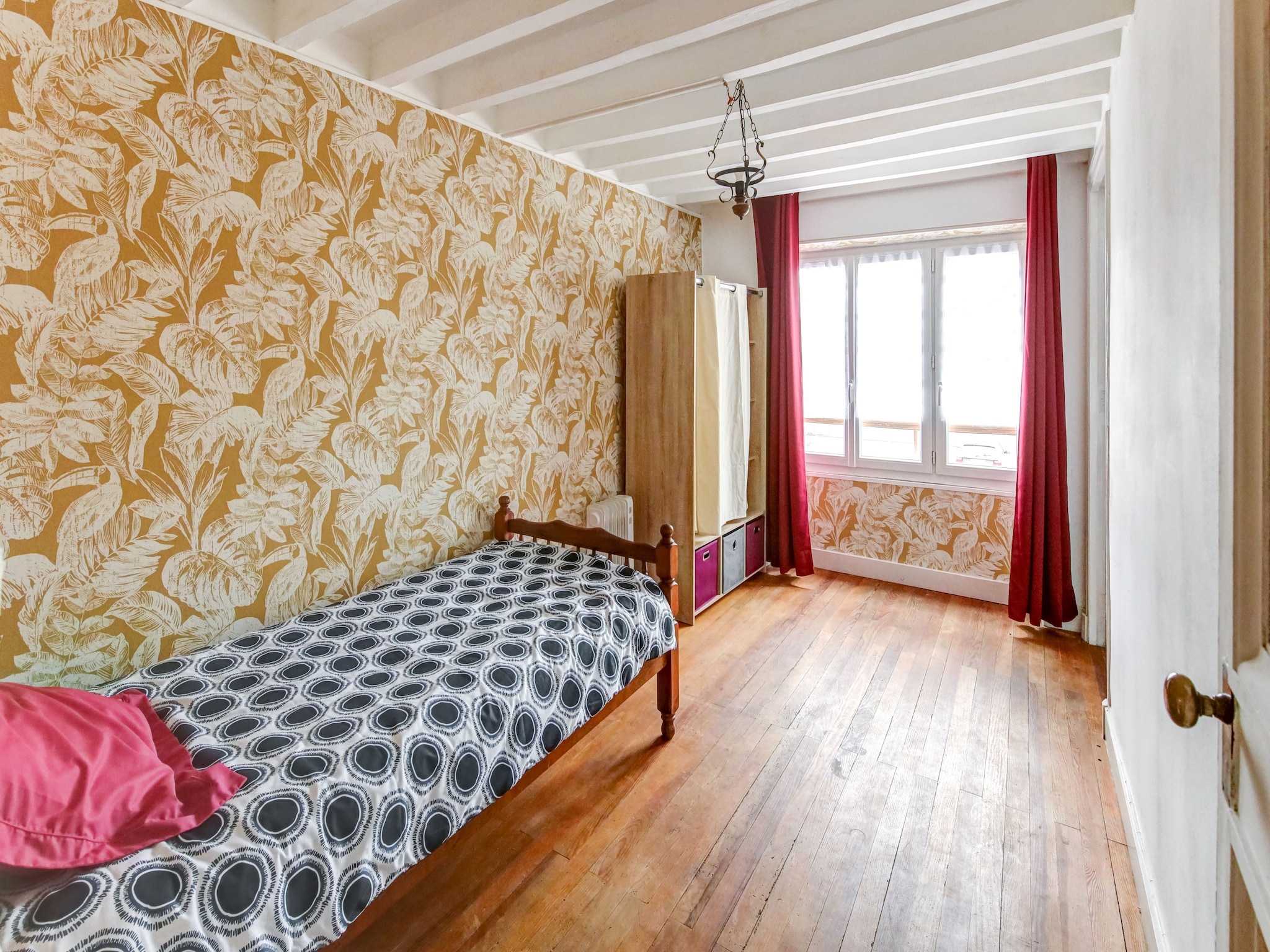   LA MAISON CHAUVE