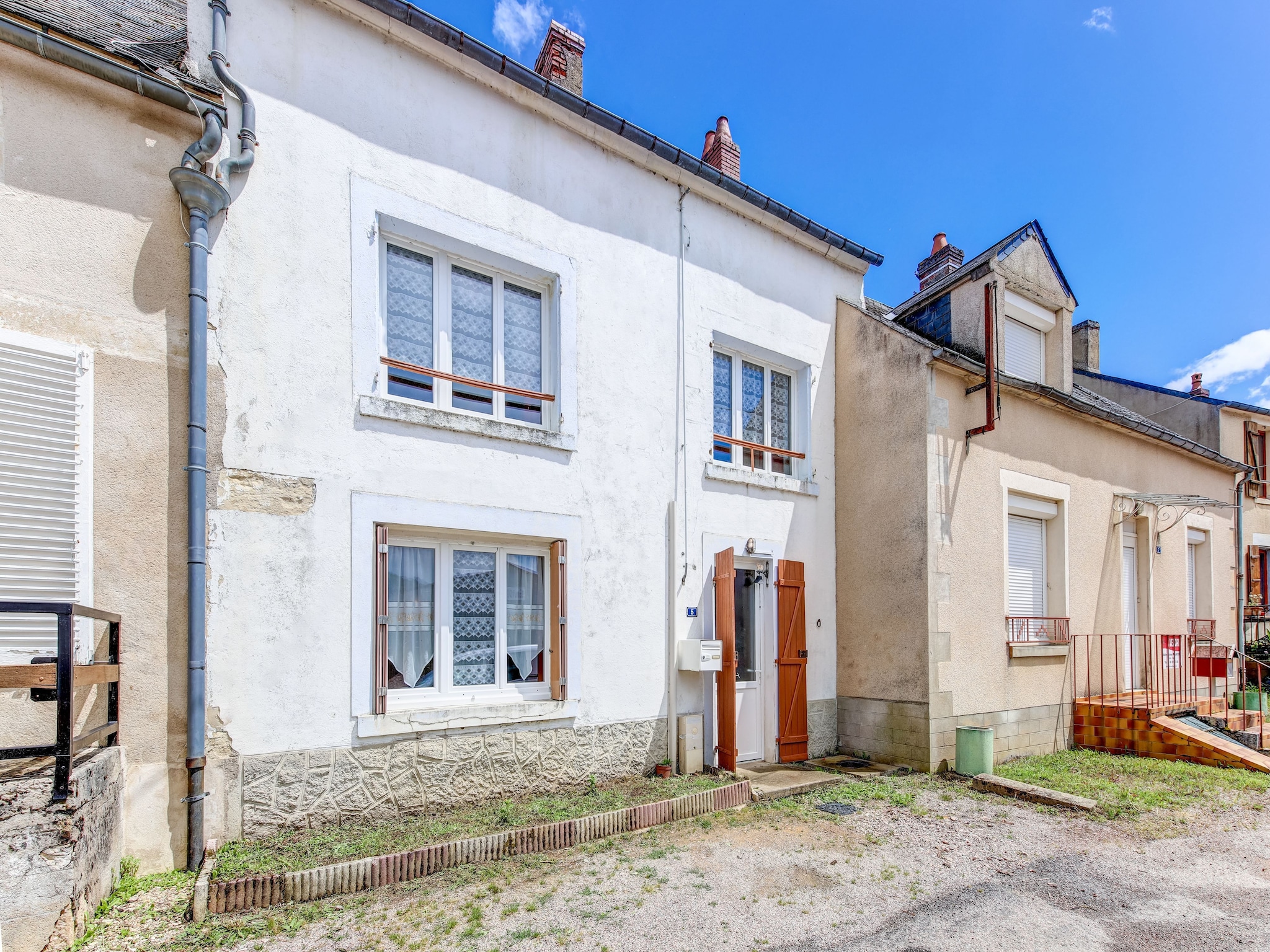   LA MAISON CHAUVE