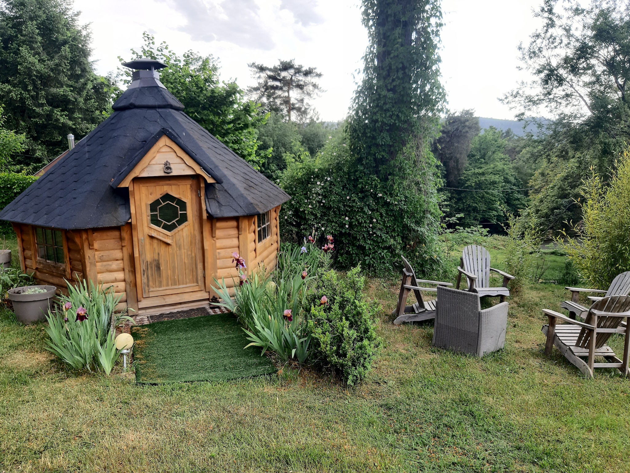   LA MAISON DU GARDIEN