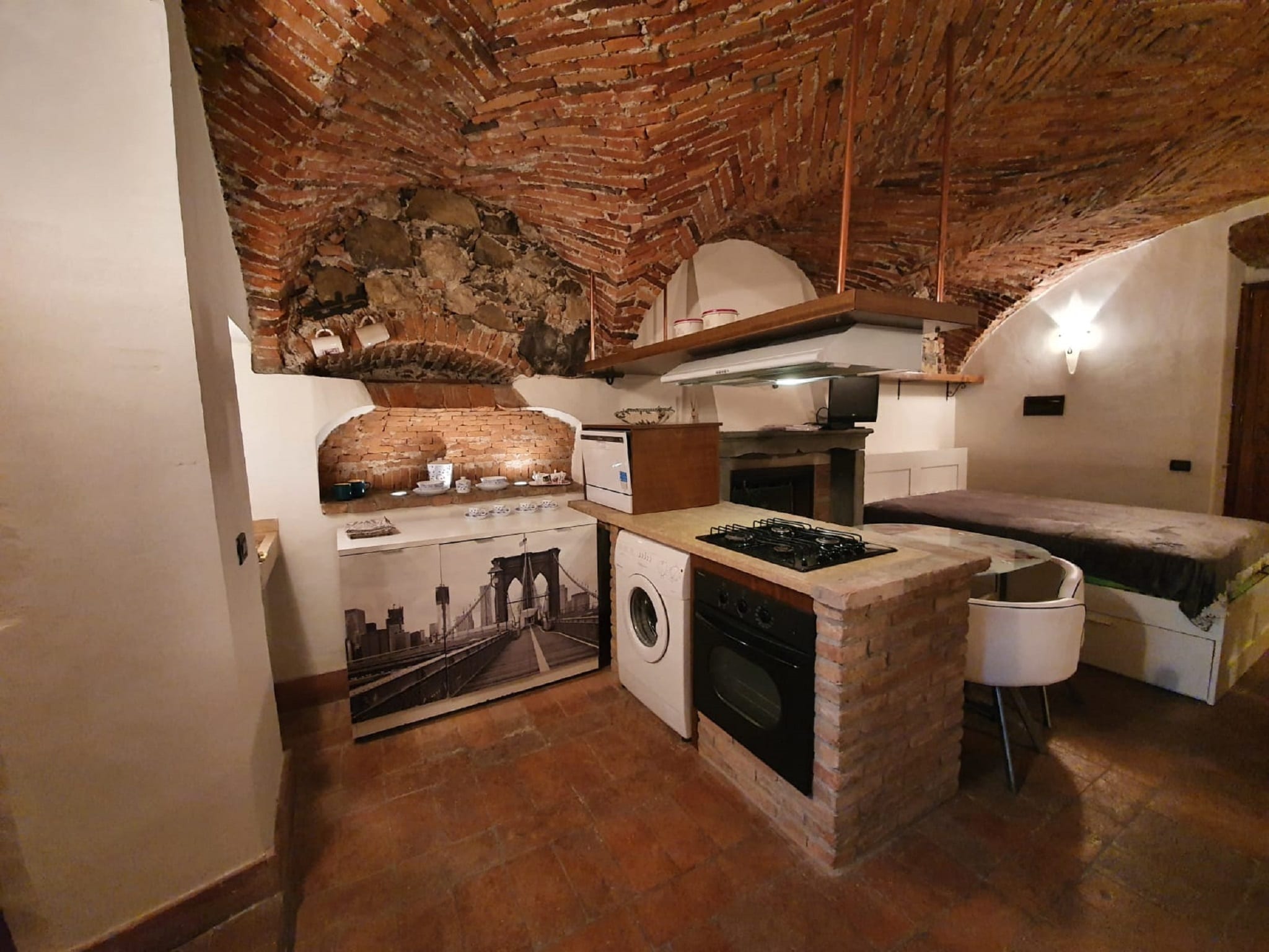   Casa in corte a pochi passi dal lago