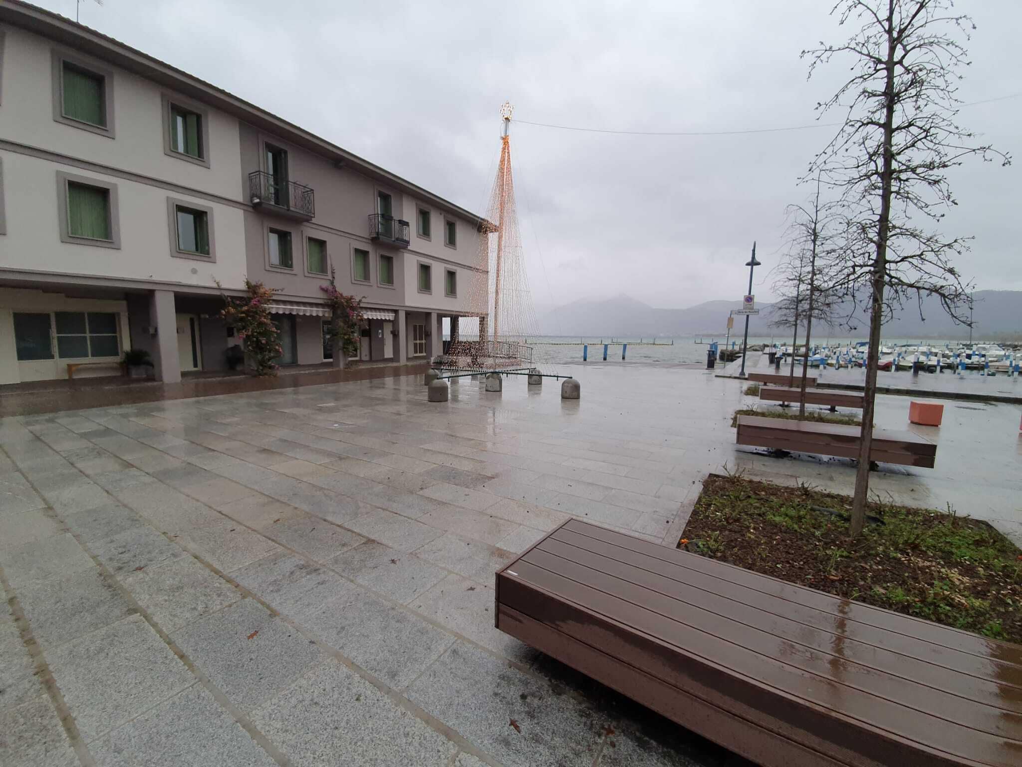   Casa in corte a pochi passi dal lago