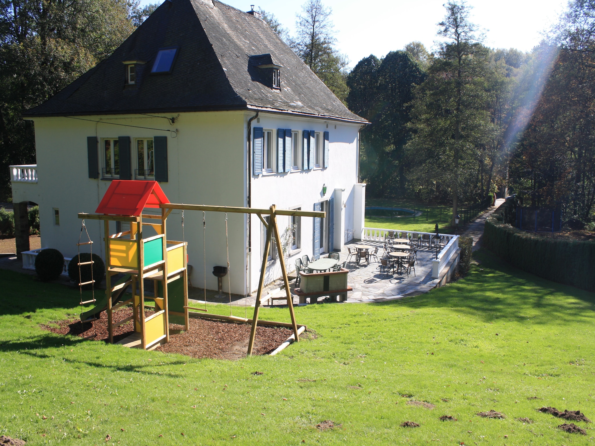   The Rainbow House 6 pers