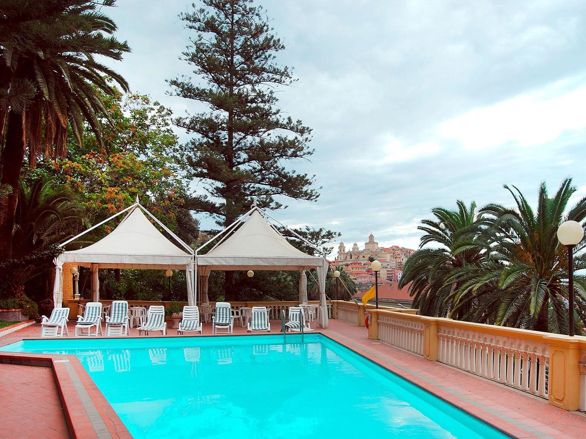 Casa di vacanze Residence Miramare Imperia - M4S / M4U / BX4