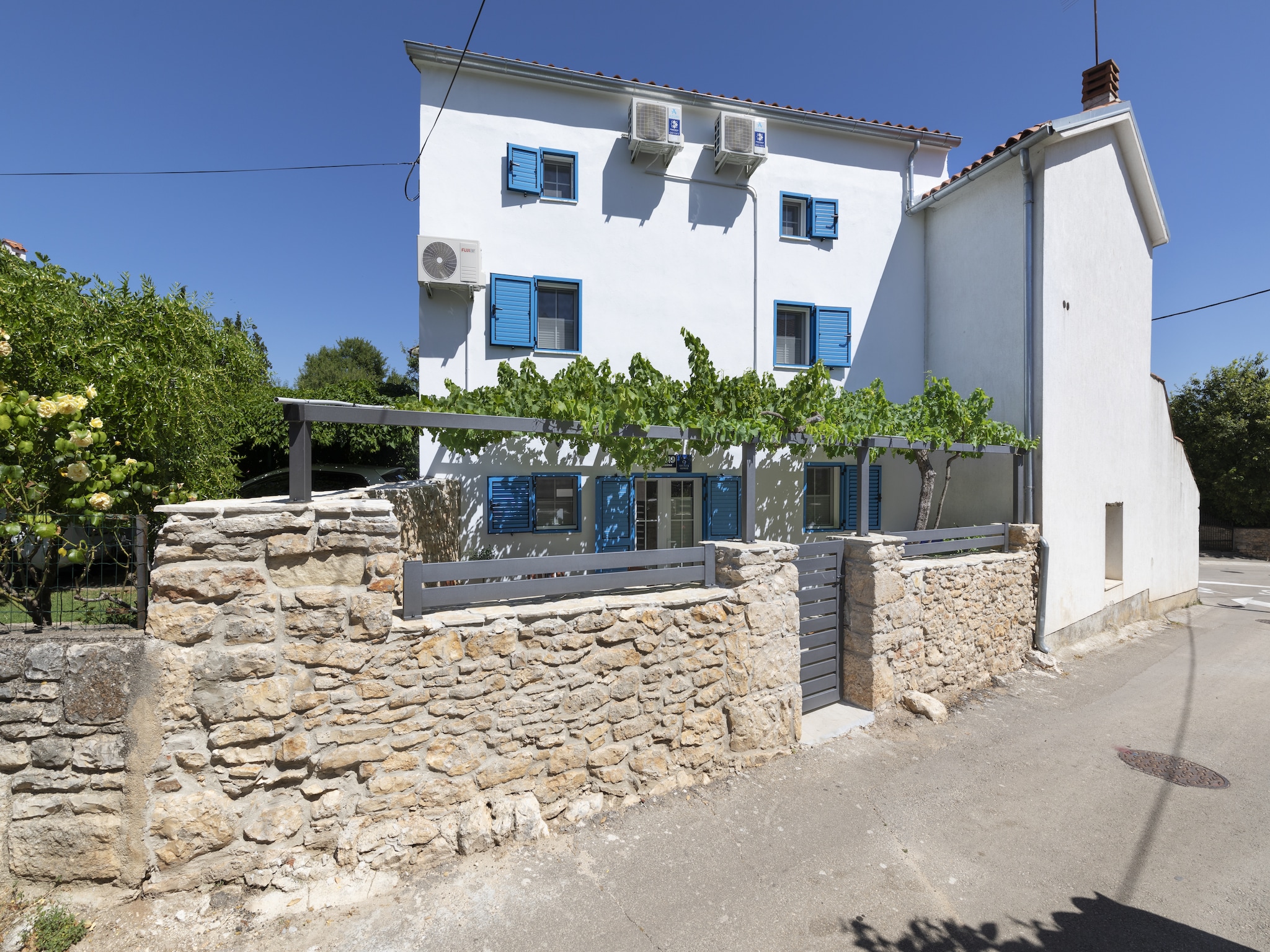   House Bernarda