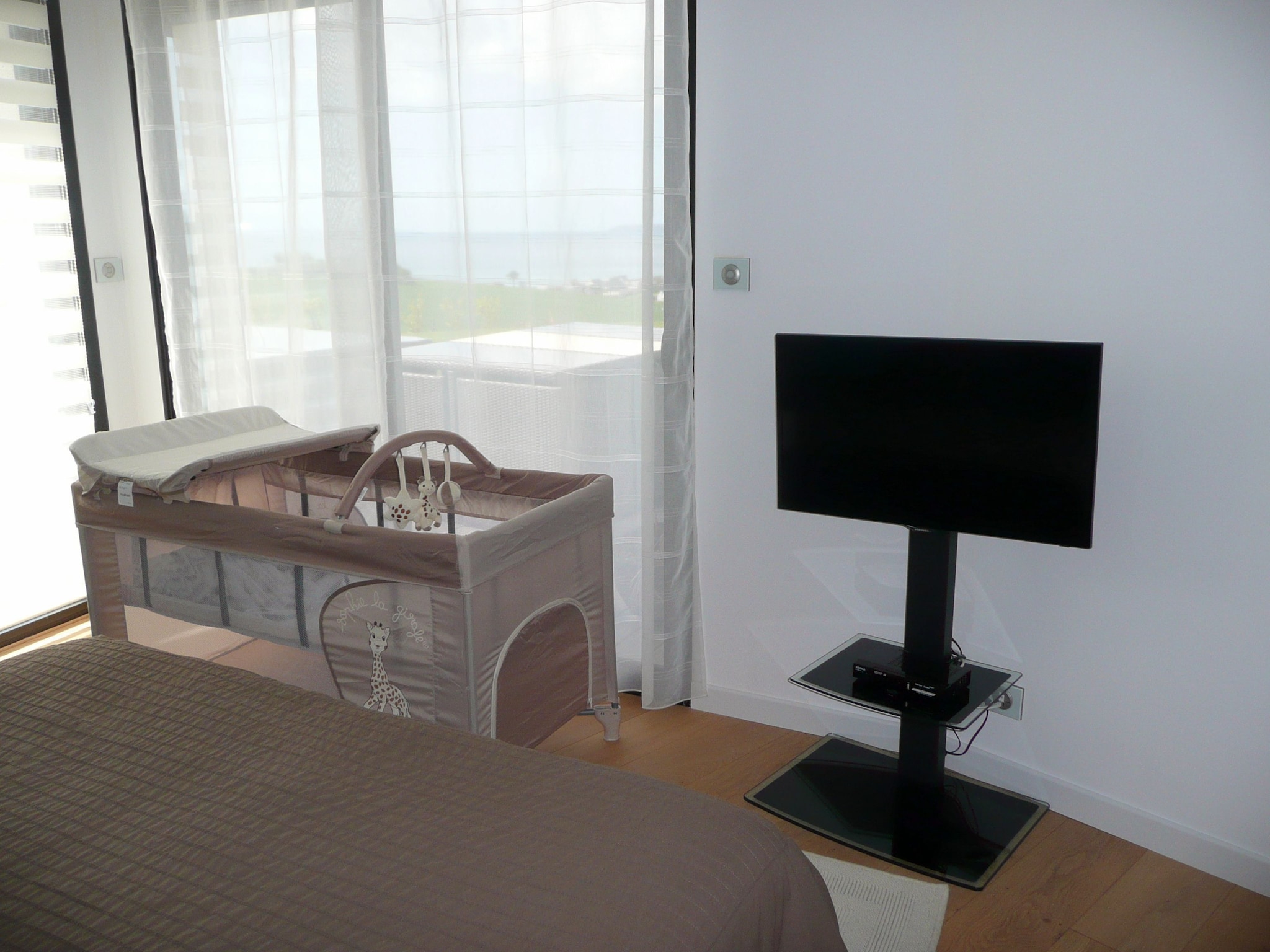   Premium-Ferienvilla mit Jacuzzi 180° Panorama