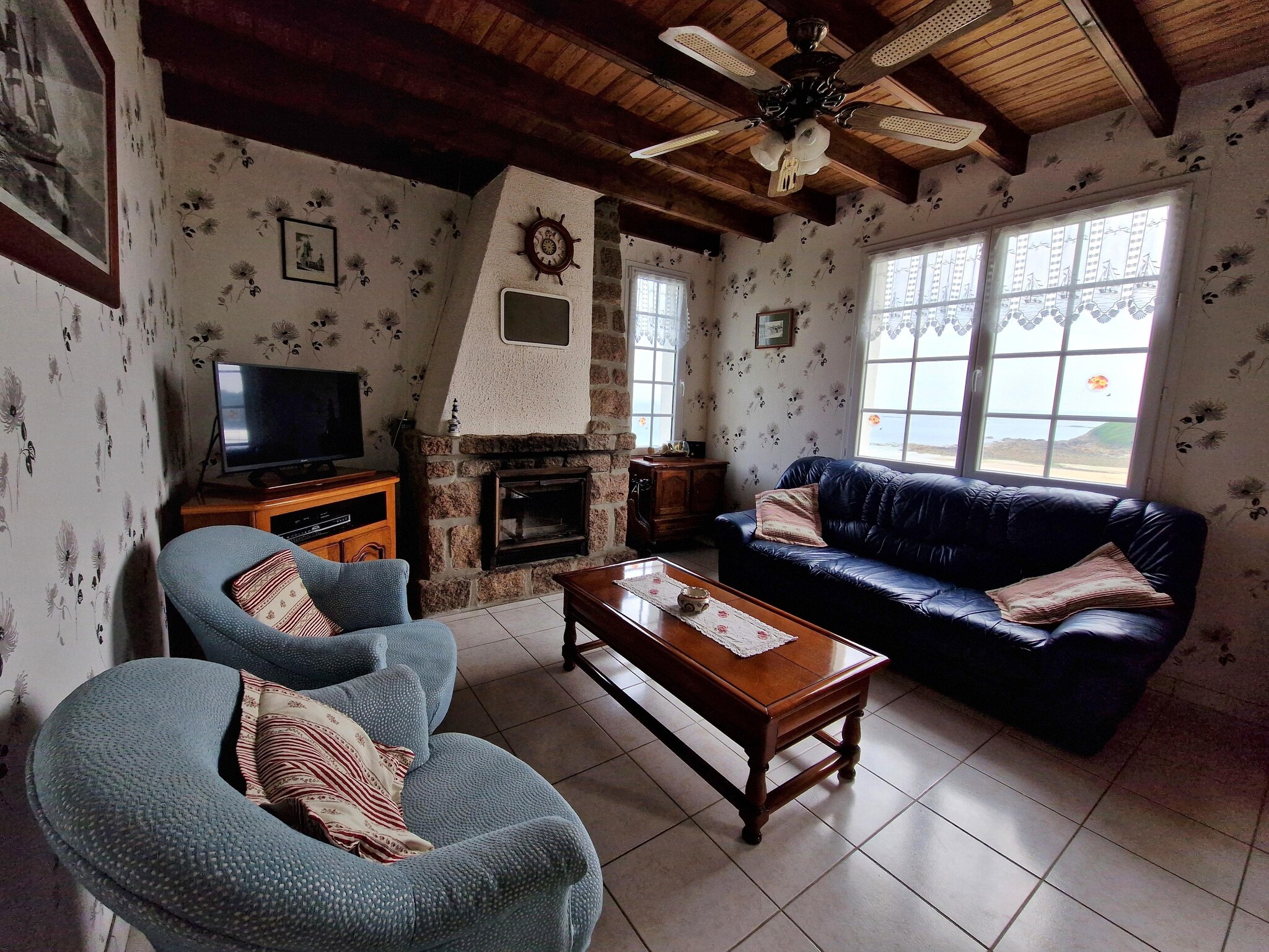   holiday home Locquirec