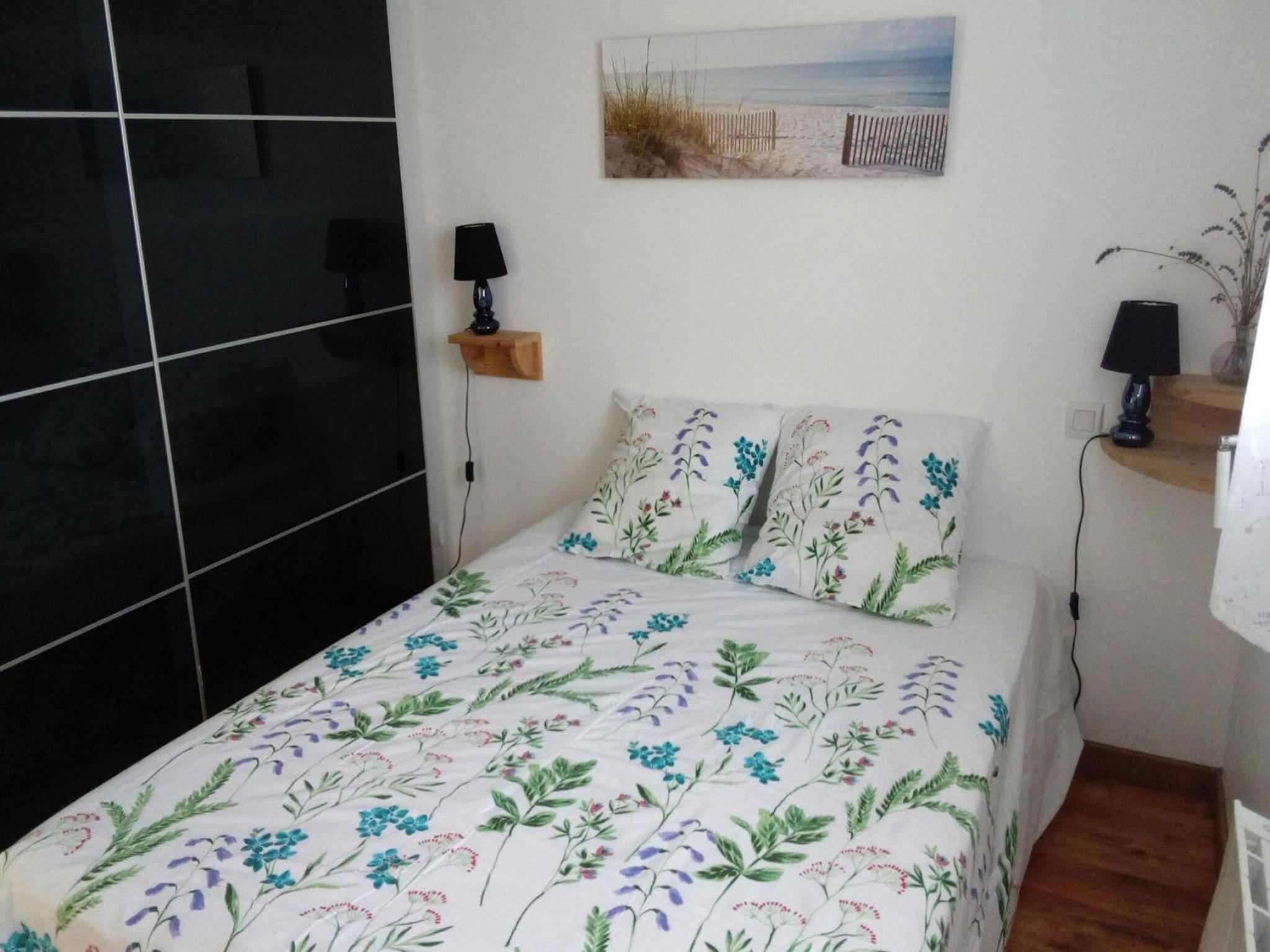   Pretty holiday home in palm garden near coast Pleu