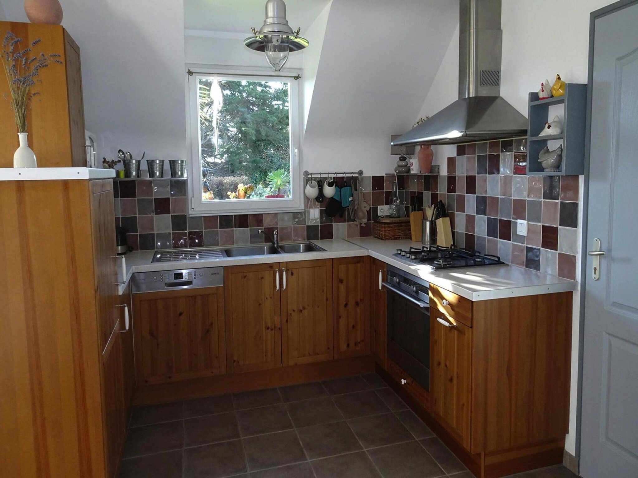   Pretty holiday home in palm garden near coast Pleu