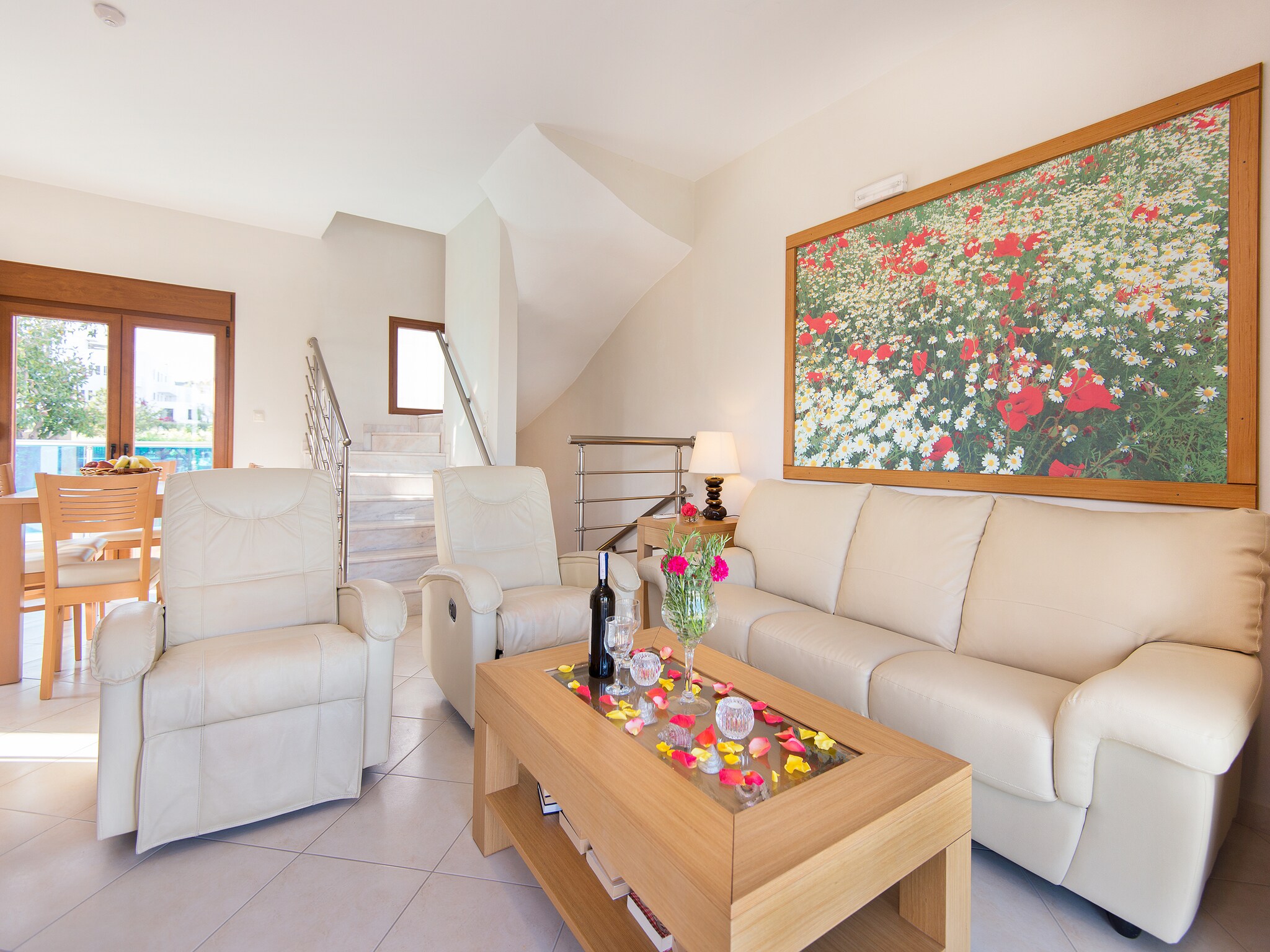   Villas Horizon Line / Villa Erato / Kiotari
