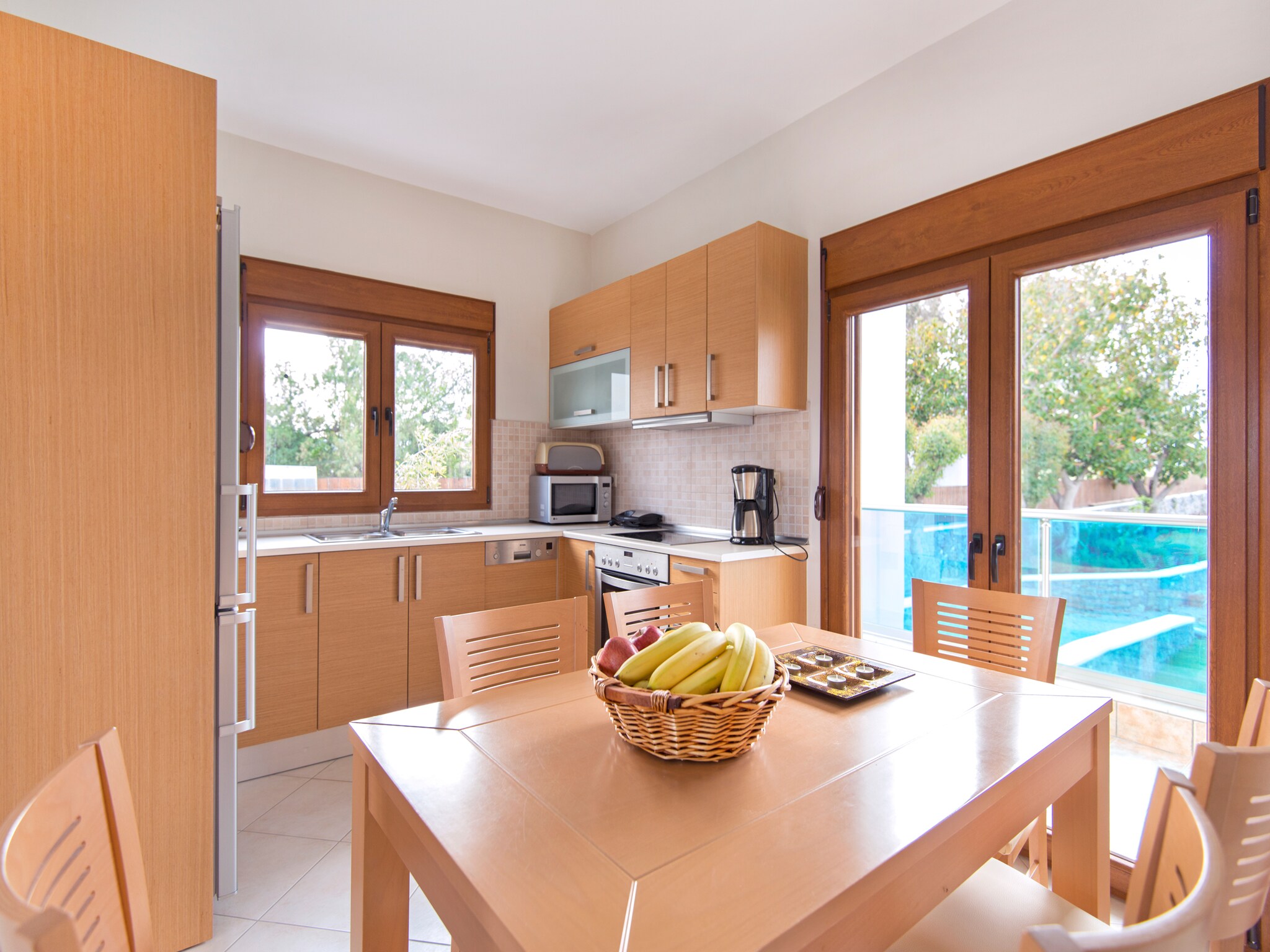   Villas Horizon Line / Villa Erato / Kiotari