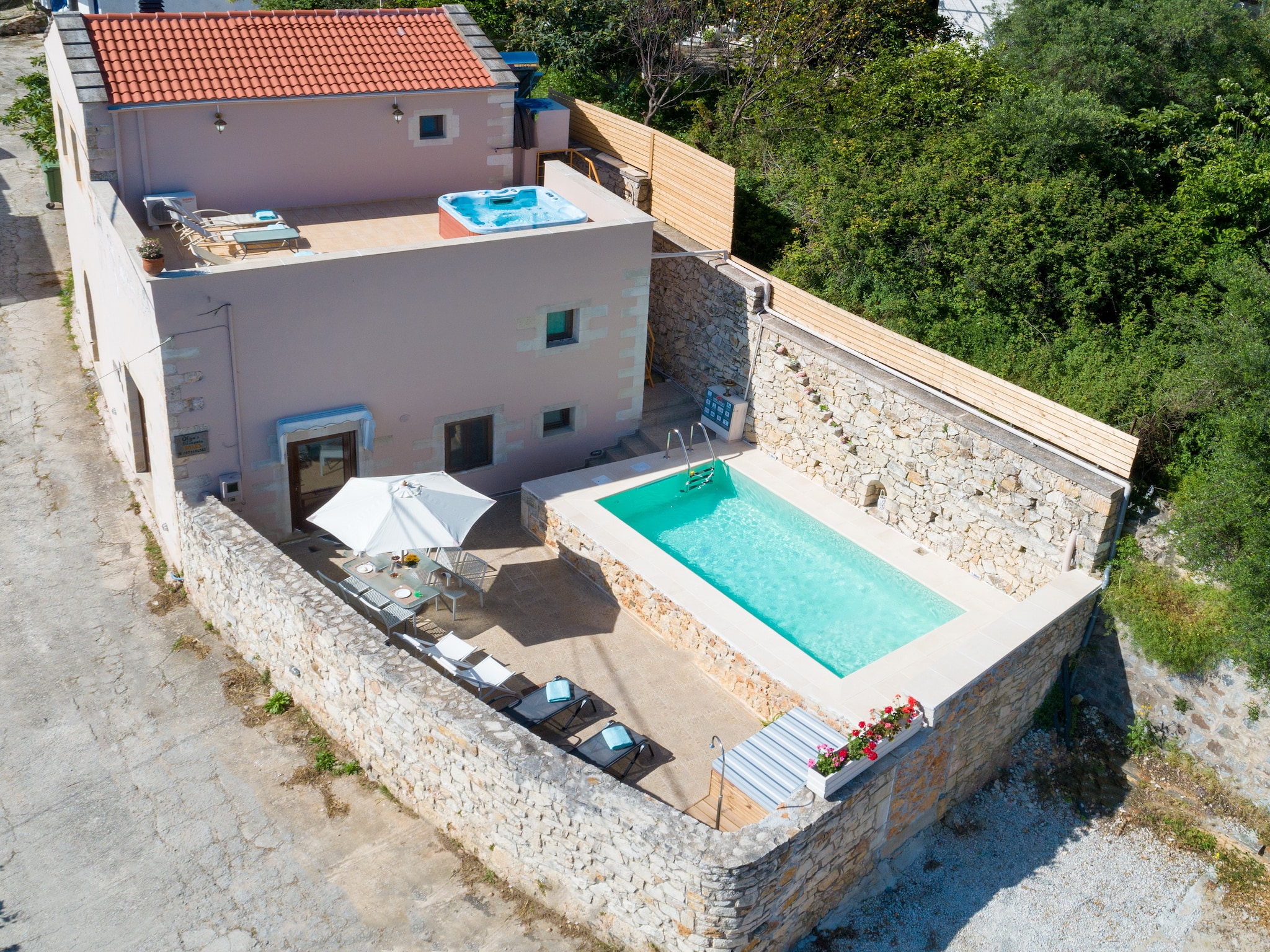   holiday home, Maheri-Villa Aladanos