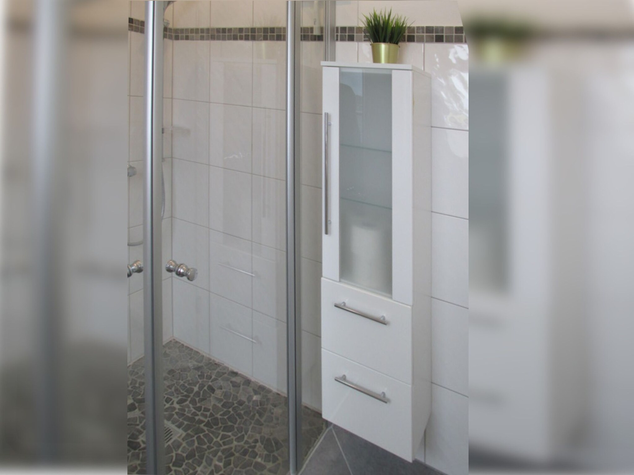   Großes Ferienhaus in ruhiger Lage mit Feldbli