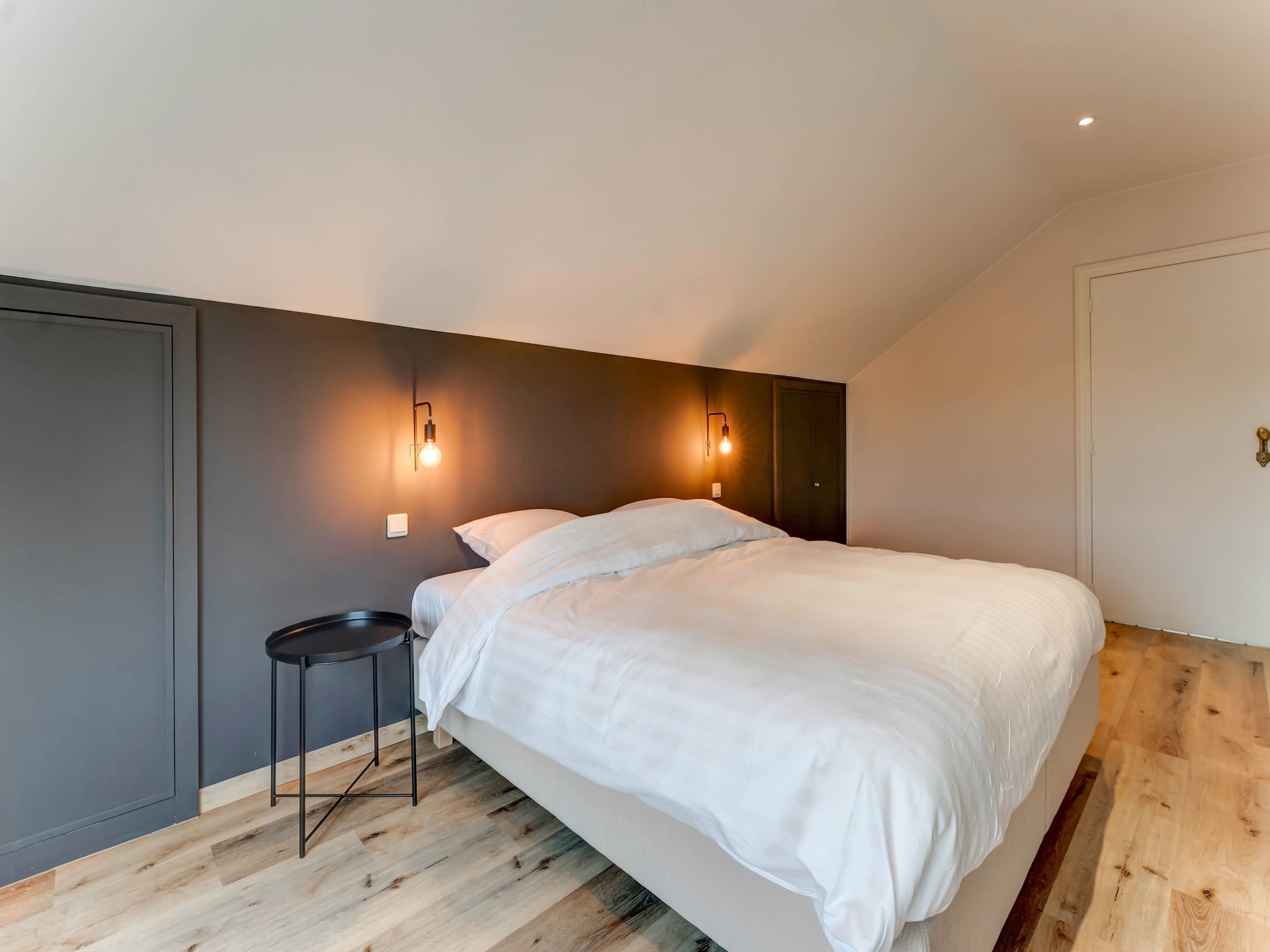   Luxe vakantiewoning met sauna en jacuzzi in Heers