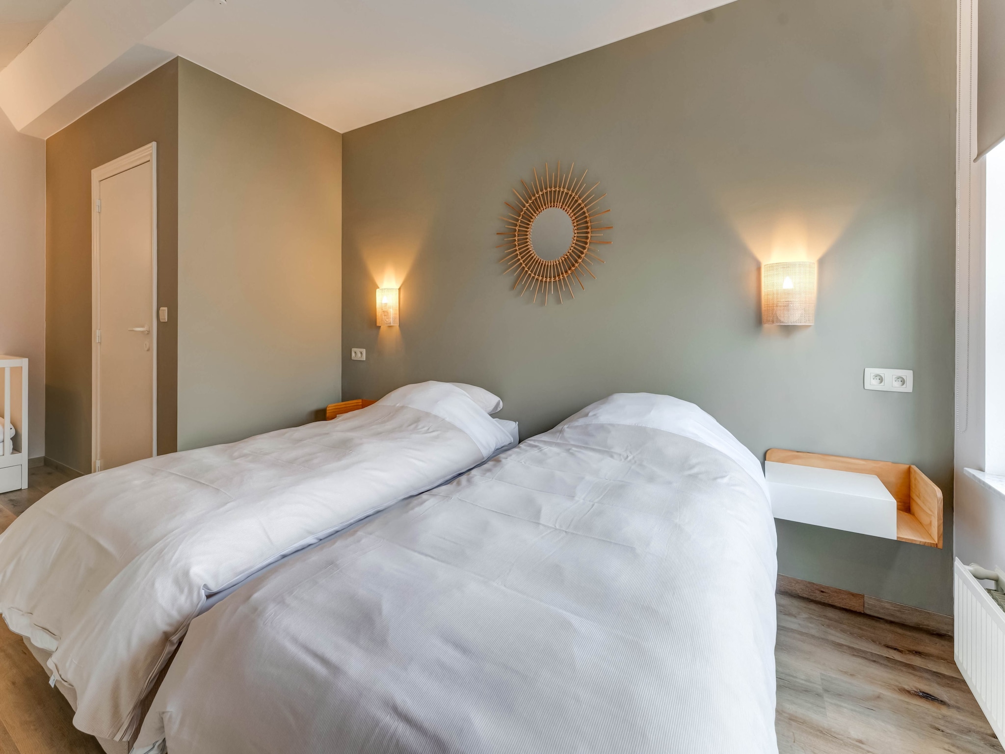   Luxe vakantiewoning met sauna en jacuzzi in Heers