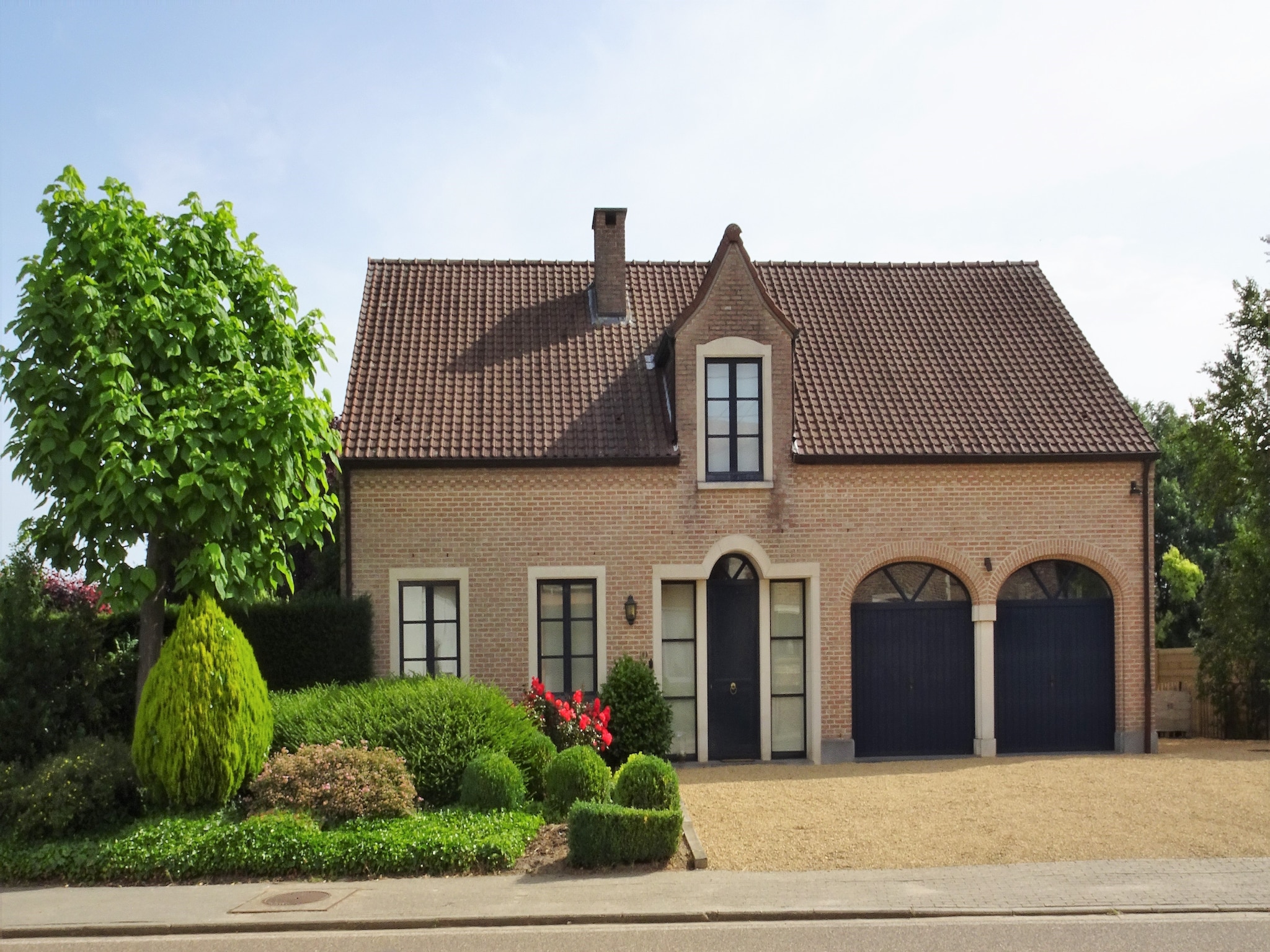  Luxe vakantiewoning met sauna en jacuzzi in Heers