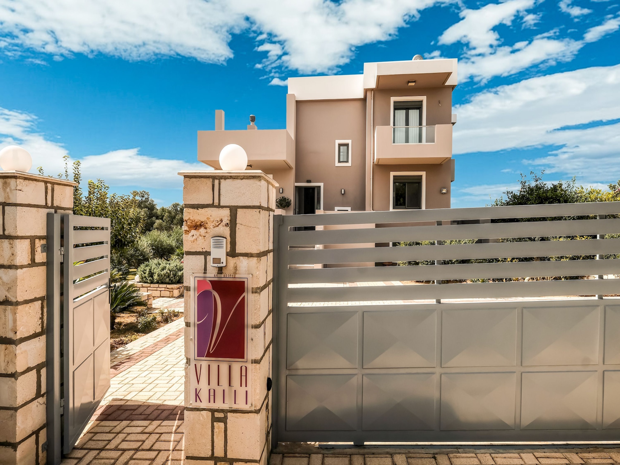 Dom Villa Kalli