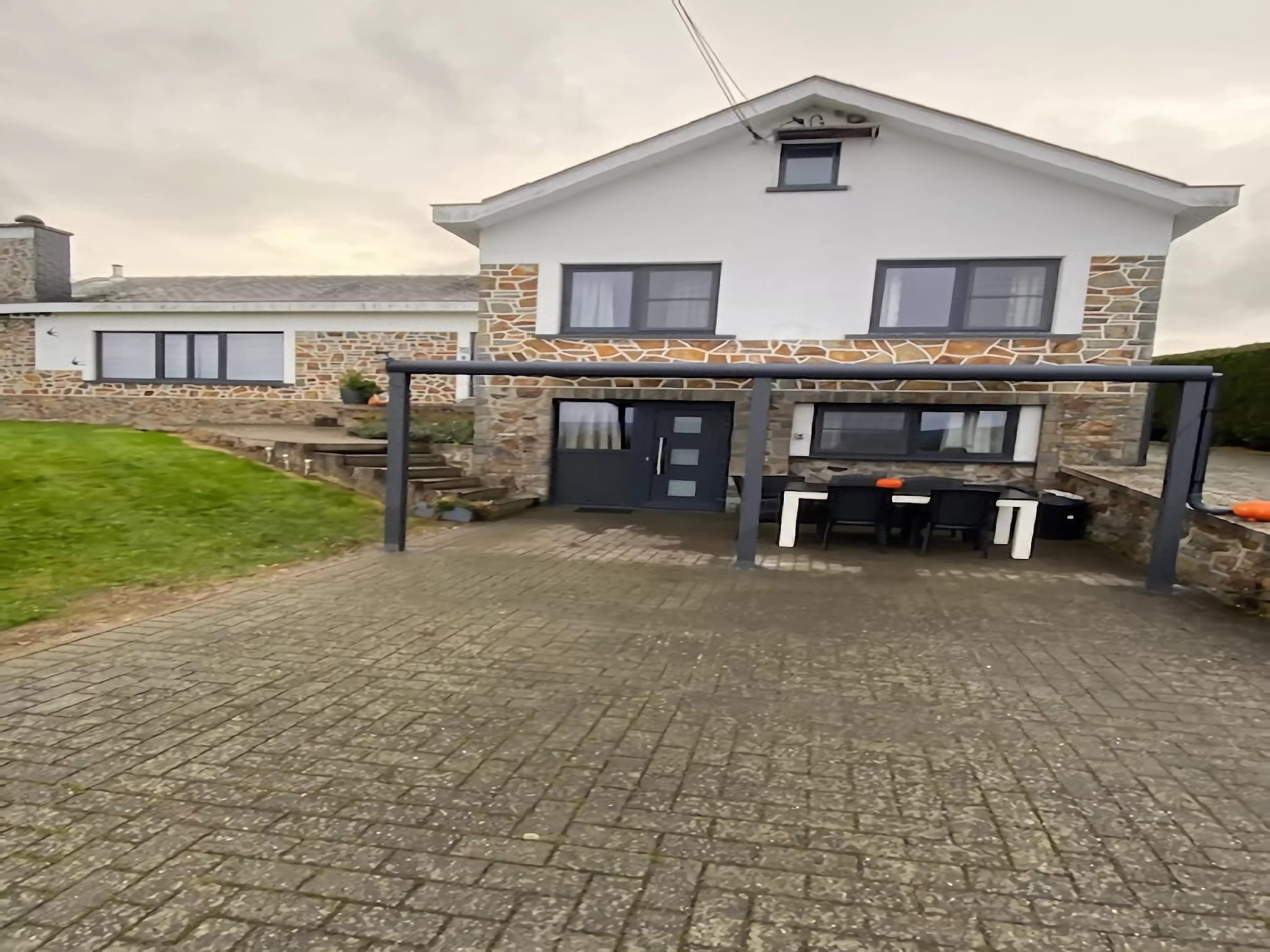   Très belle habitation à Lierneux pour 8
