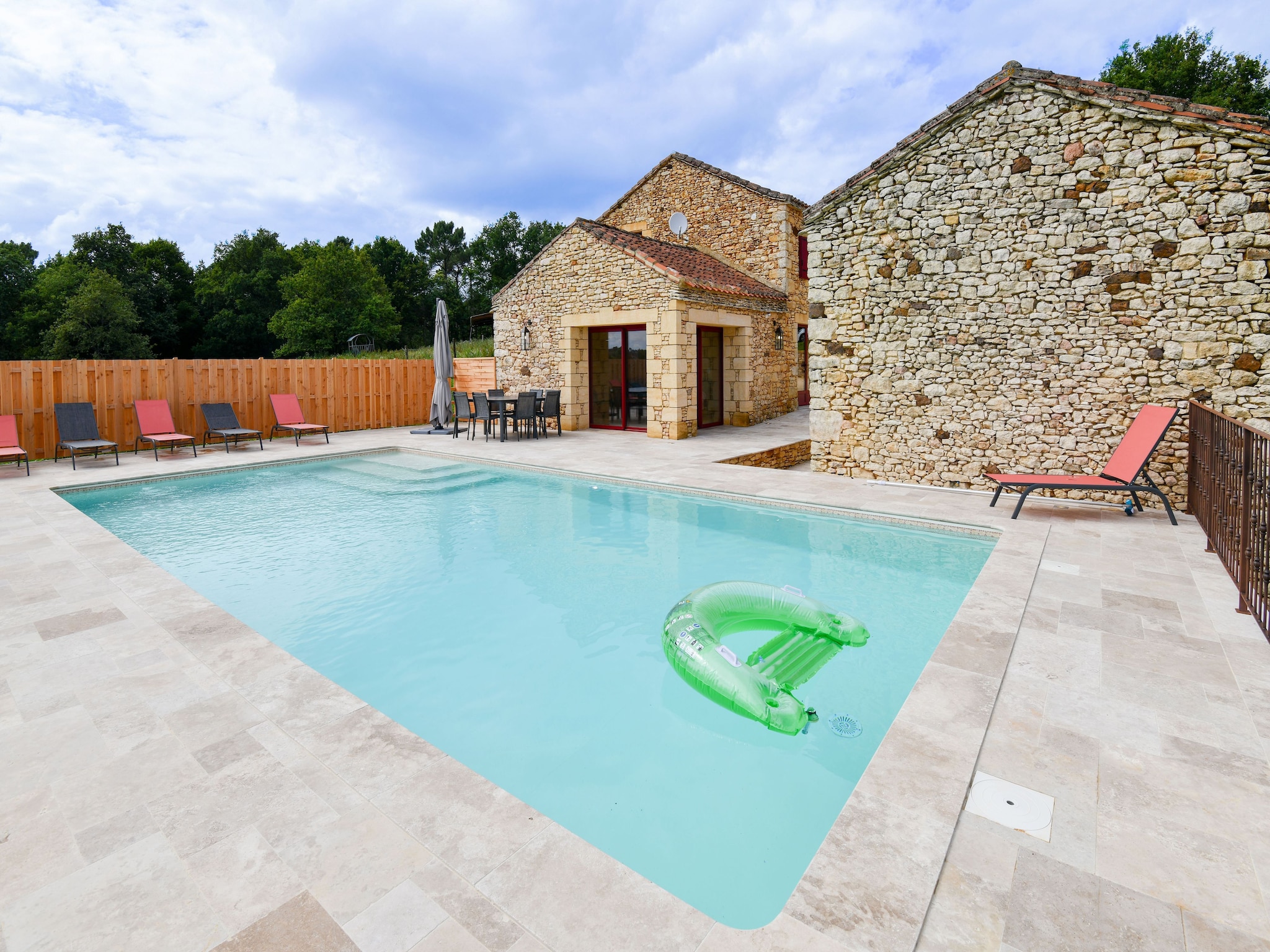   l'Hoste