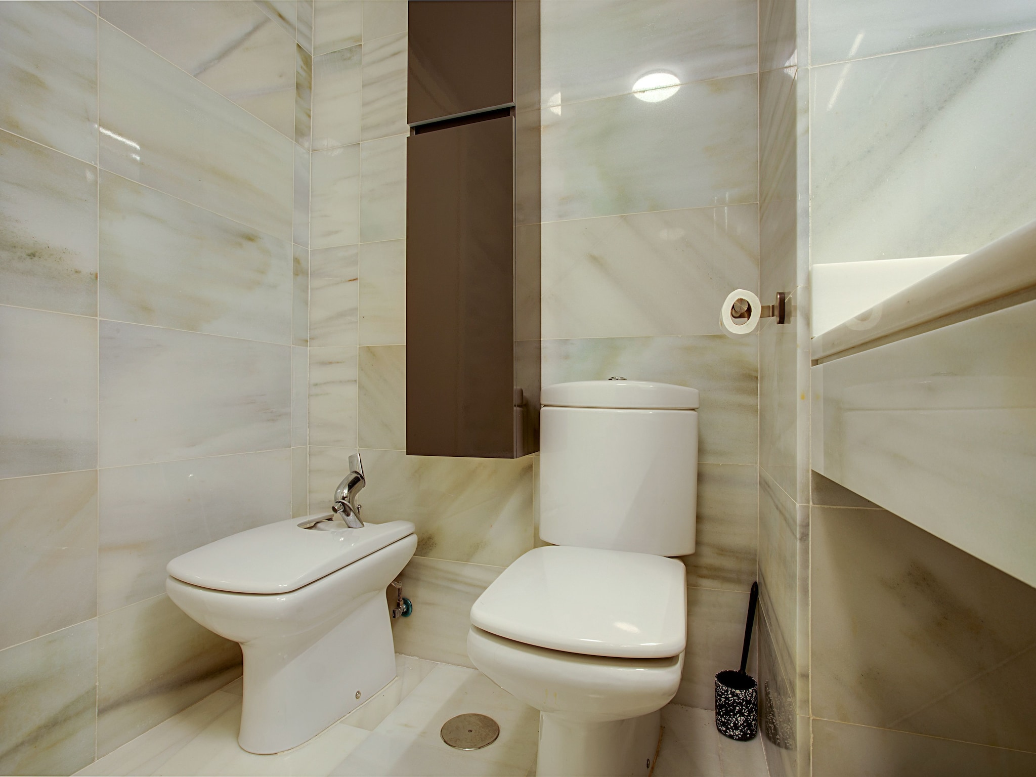 Lomahuoneisto Lovely Apartment with swimming pool